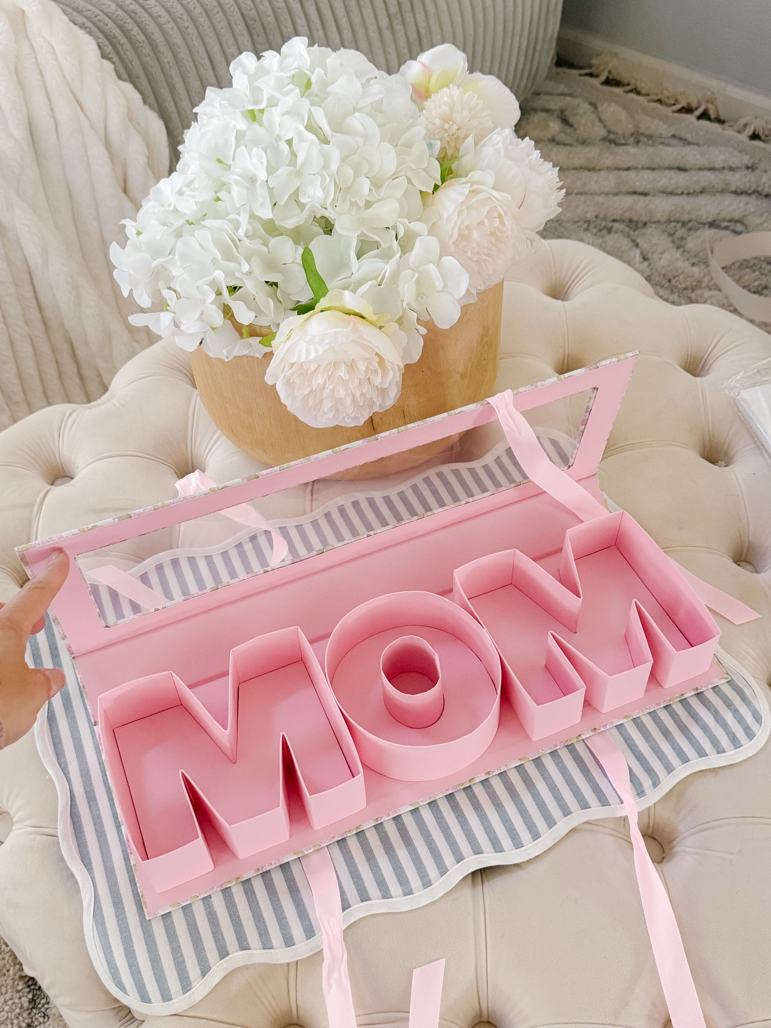 Mother’s Day mom box gift idea

#LTKBeauty #LTKU #LTKMothersDay