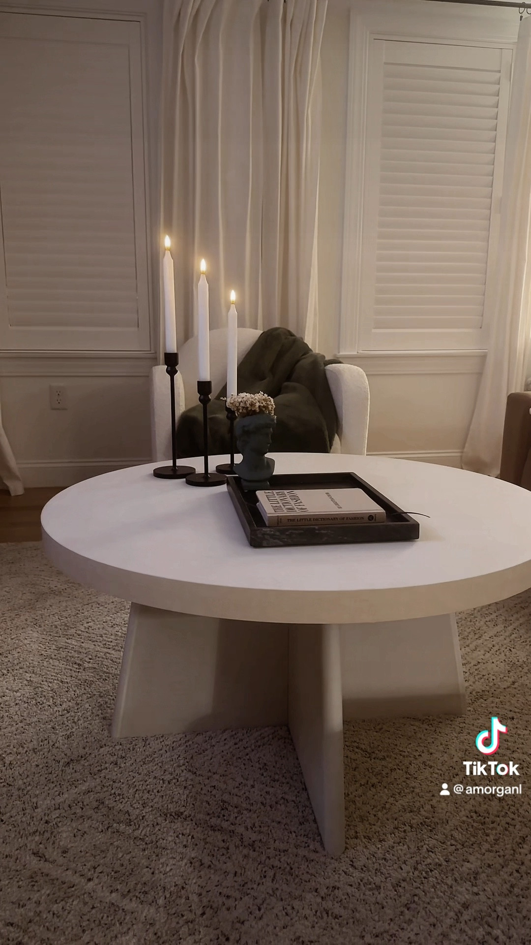 Build my new round coffee table with me. What do you think?
#transitionaldecor #homerefresh #traditionalinteriors #interiordecor #coffeetable #homedecor #plastertable #interiordesign #interior #interiorstyling #neutraldecor #neutralstyle #cozyhome #Itkhome #newfind #pinteresthome #myneutralvibe #onsale #livingroomdecor #classicinterior 

#LTKMostLoved #LTKhome #LTKsalealert