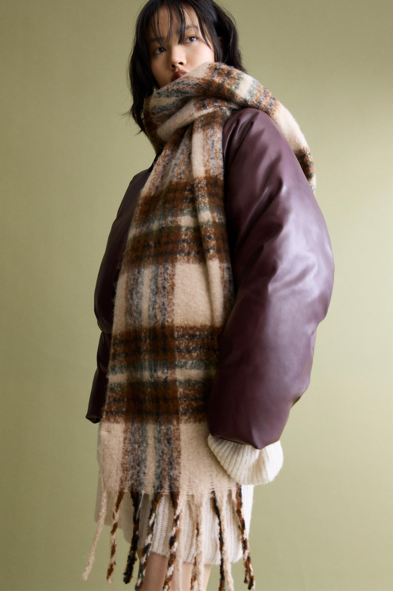 Thick check scarf | PULL and BEAR UK