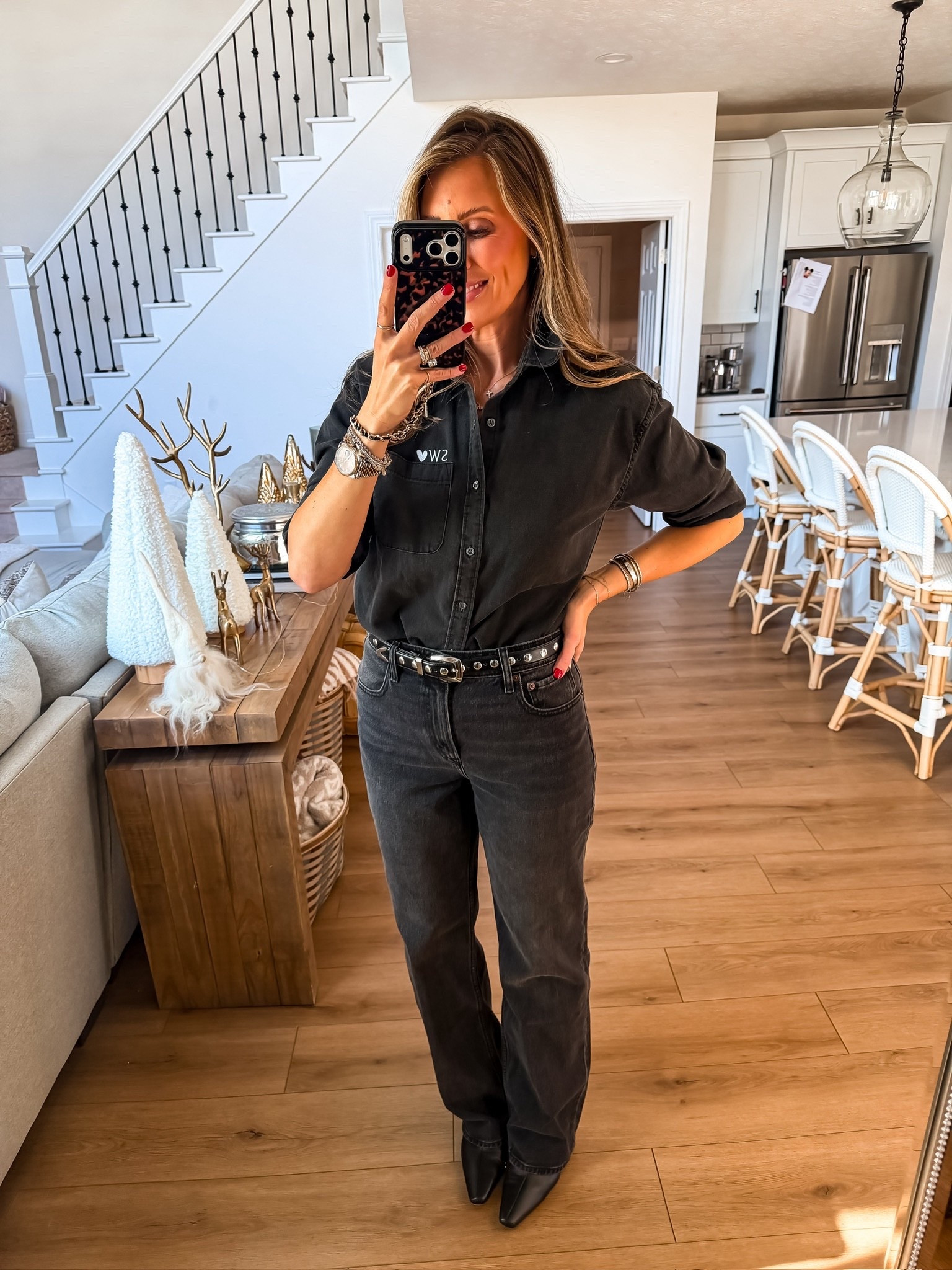 Abercrombie Sitewide sale use code CYBERAF for extra $$ off 
Size 29L denim could def size down to a 28
They are relaxed 
Size medium denim shirt 

#LTKHoliday #LTKSaleAlert #LTKootd