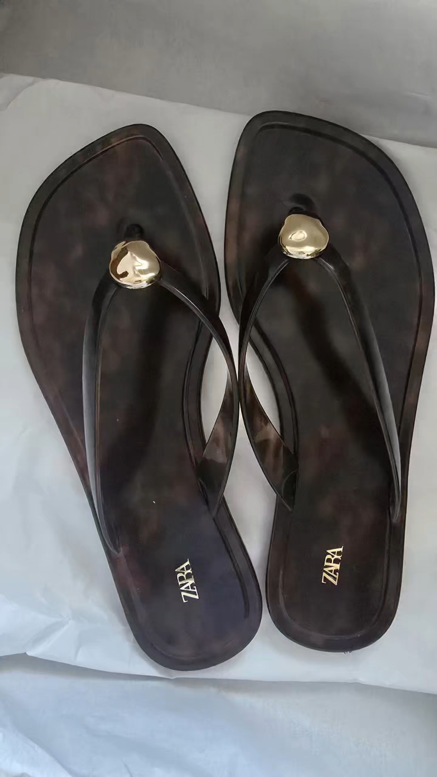 Obsessed with these jelly sandals, they are super comfortable and light! 😍

#LTKootd #LTKSaleAlert #LTKSeasonal