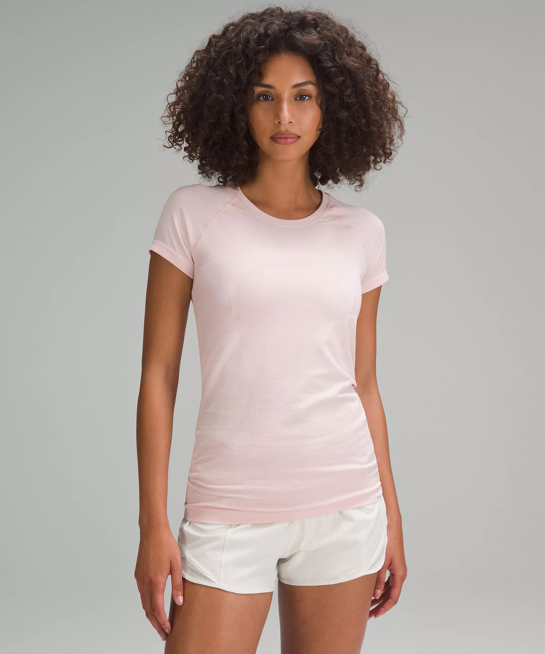 Swiftly Tech Short Sleeve Shirt 2.0 | Women's Short Sleeve Shirts & Tee's | lululemon | Lululemon (US)