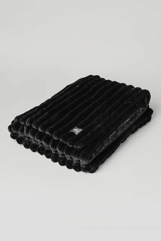 Faux Fur Blanket | Alo Yoga (US)