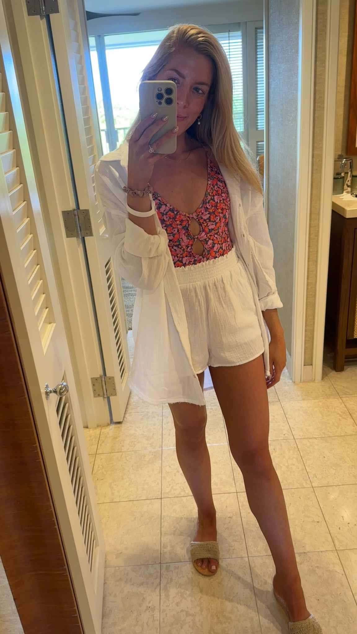 Hawaii Fit 🌺

#LTKtravel #LTKstyletip #LTKsalealert