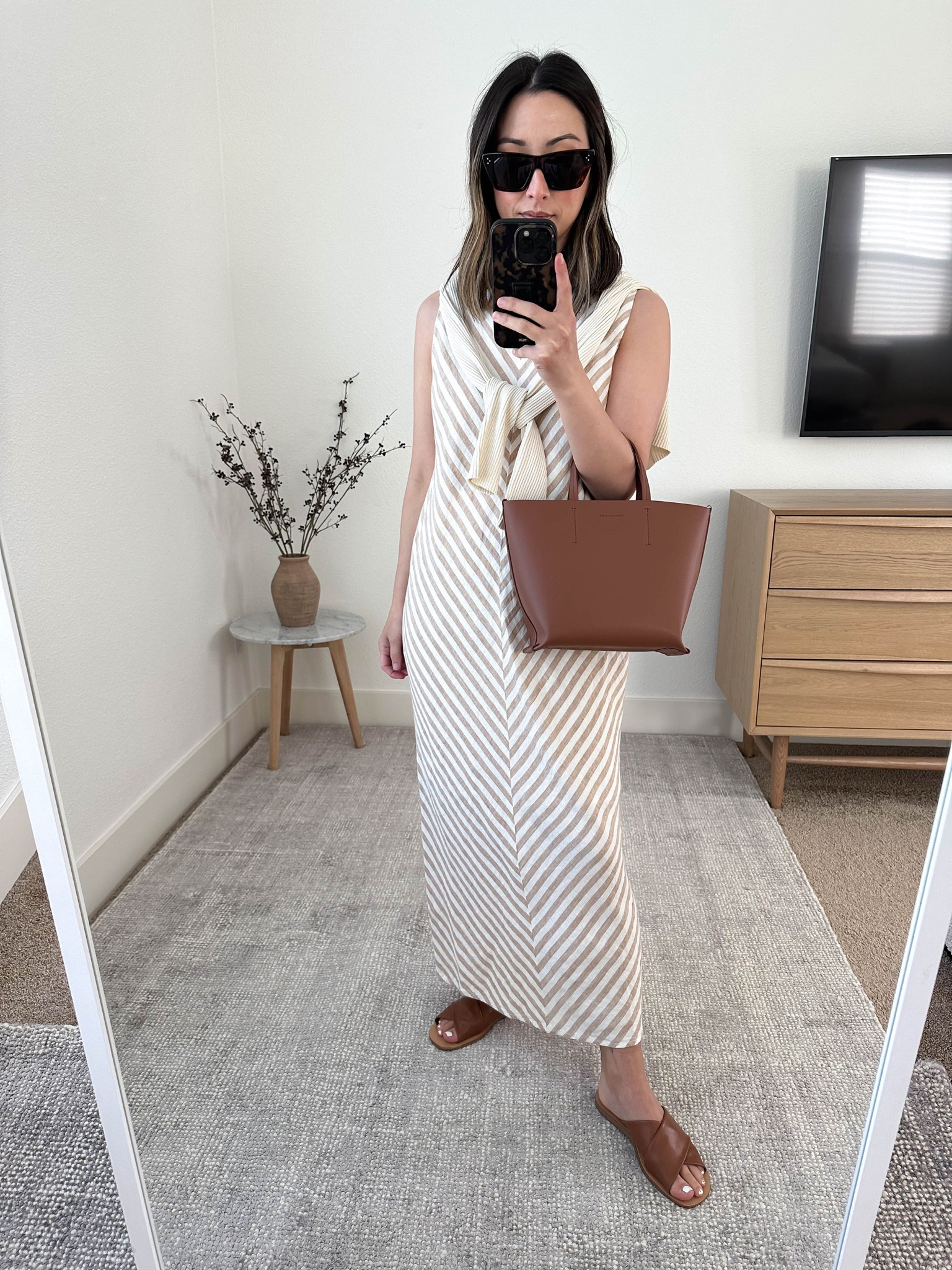 everlane linen bias cut dress crystalinmarie on LTK Ballet flats Bondi Born Capri Silk women wedding party dresses blend midi dress displays Size CN/US:XL / 10~12