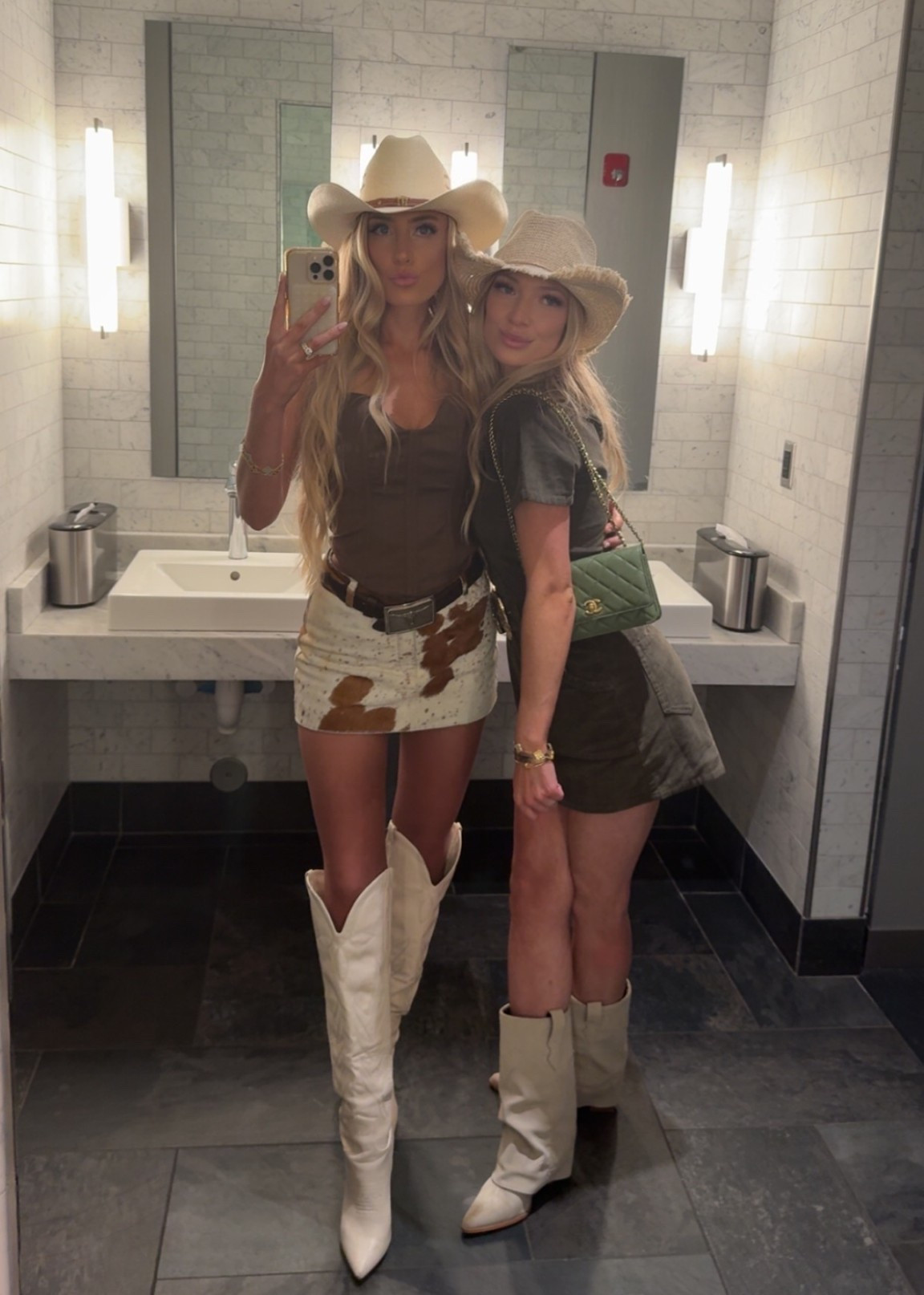 in my cowgirl era 🤎


#LTKTravel #LTKStyleTip #LTKSeasonal