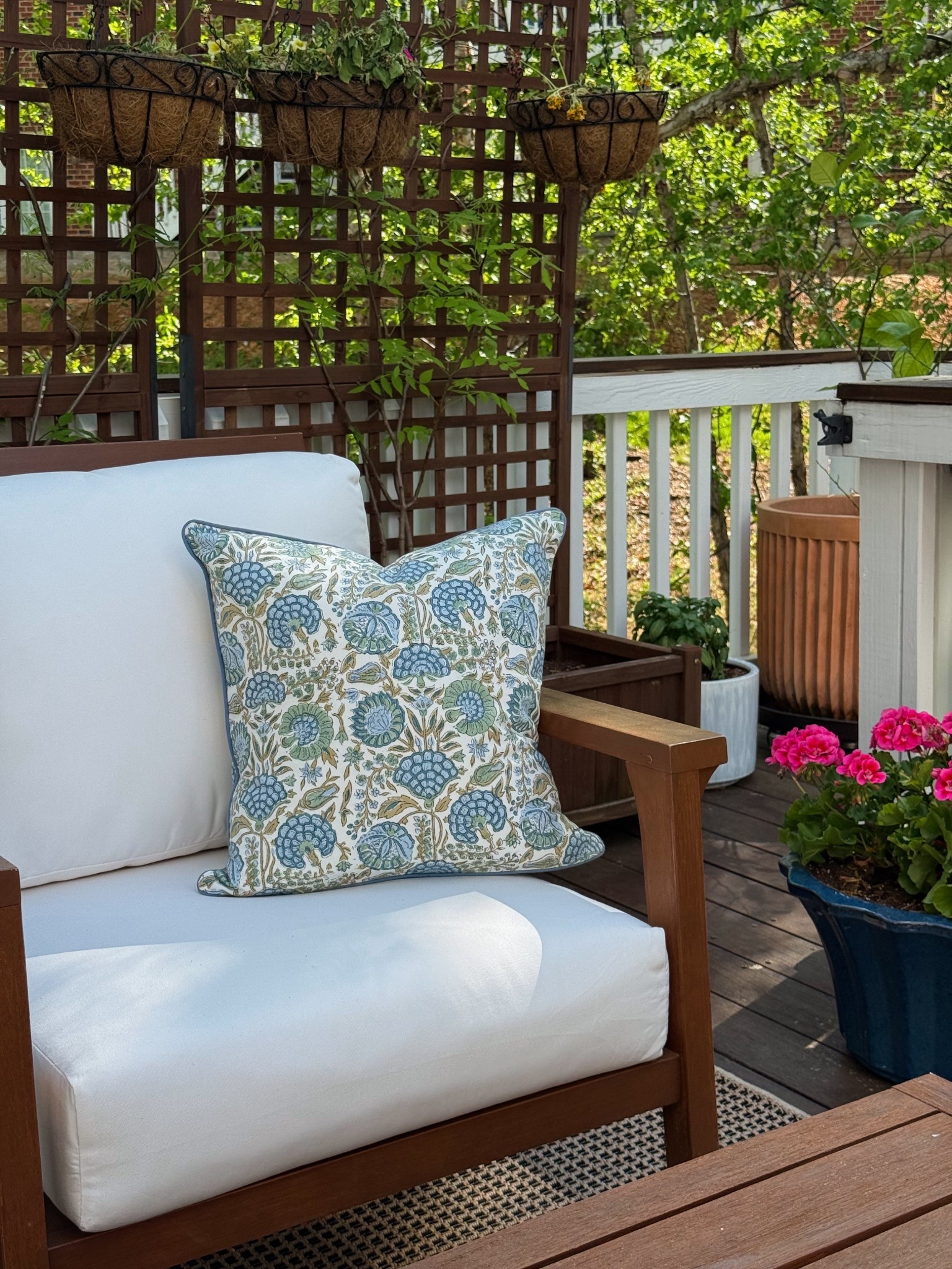 New outdoor pillows from Amazon 🩵

#LTKHome