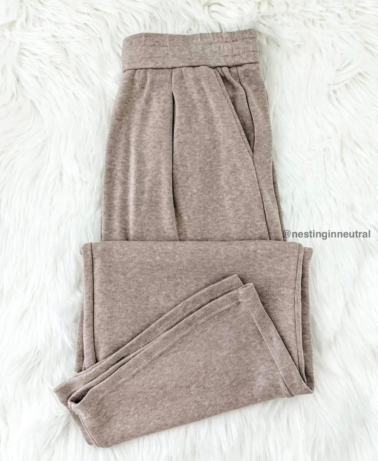 GET THE PANTS🙌🏼 The perfect mix of soft & stretchy comfort…but they actually look nice enough to wear out and about with some cute sneakers or clogs!! I wear them to lounge and to run errands. They have a CLlCKABLE COUP0N right now!🤩


Cozy, sweatpants, essentials 

#LTKSaleAlert #LTKActive #LTKTravel