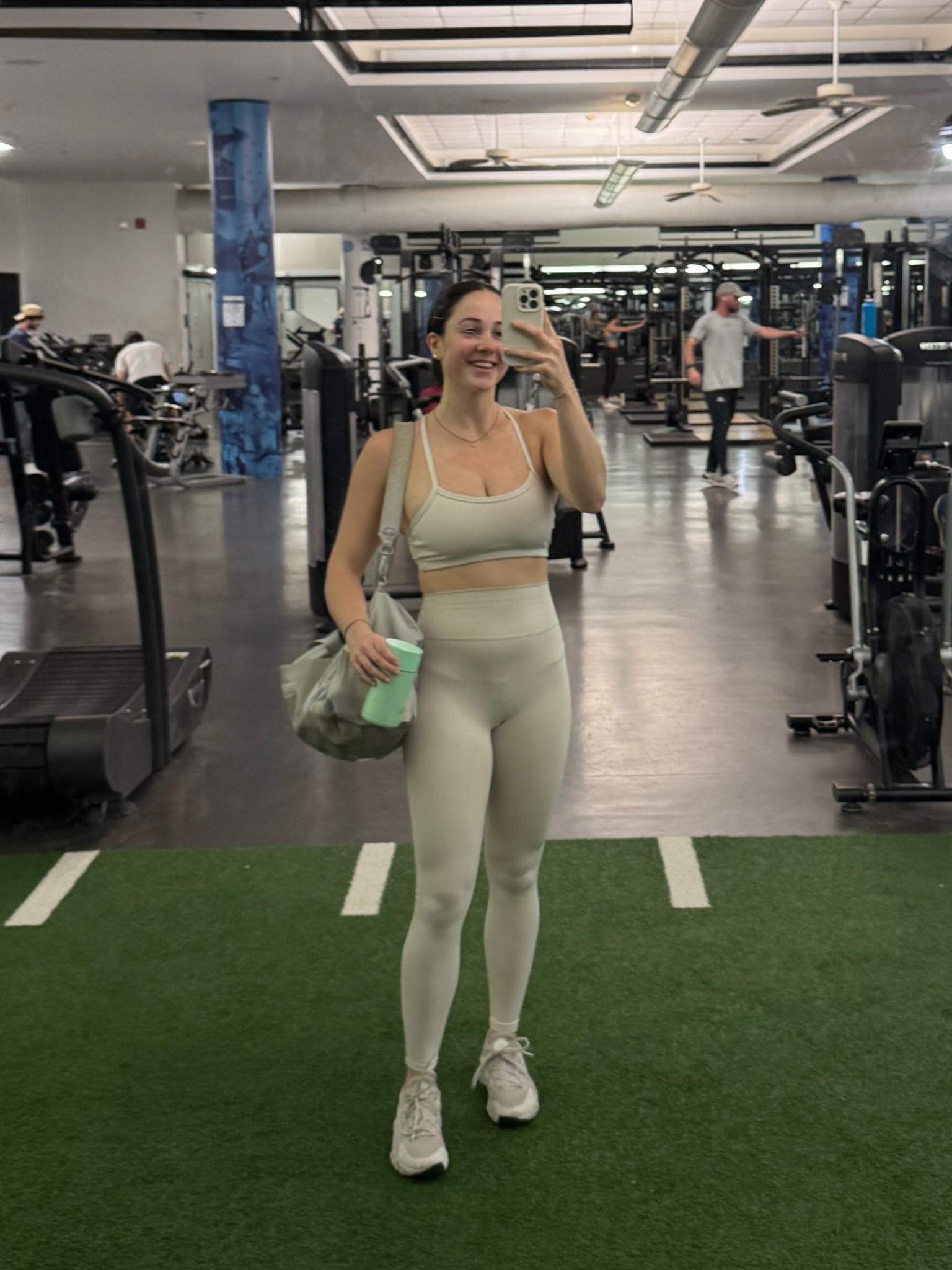 40-minute full body as a CPT🤍⚡️

#LTKActive #LTKShoeCrush #LTKU