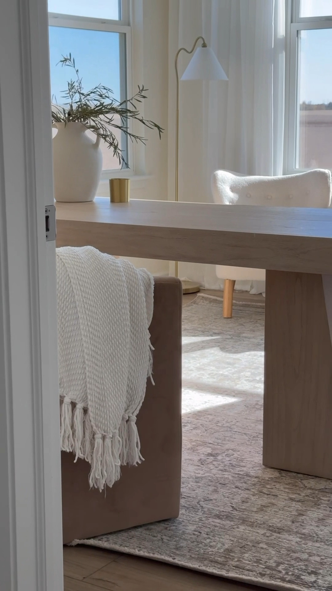 LOLOI X CLJ Ida rug collection. Latest rug launch😍

Low pile rugs- seasonal rugs- moody rugs- neutral rugs- office rugs- area rug