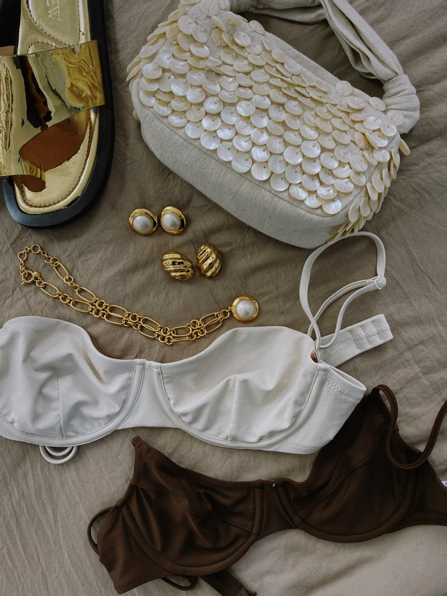 Weekends at the beach with @jcrew #increw

#LTKstyletip #LTKswim #LTKfindsunder100