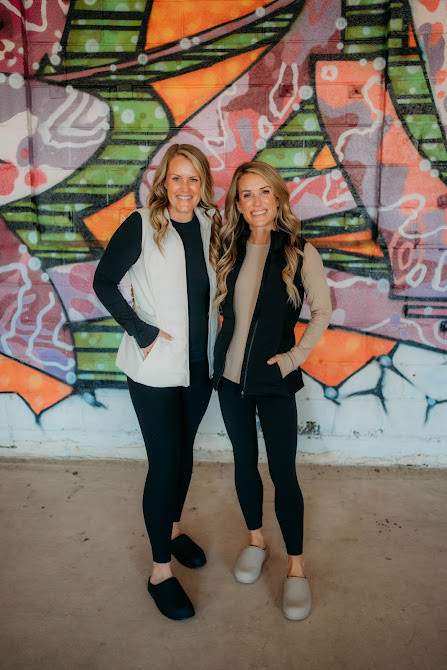 Fall outfits

fall fashion  casual outfit  sweater  fall trends  joggers  lululemon fashion  sweatshirt  fall transitional outfits  activewear  athlesiure  cozy outfits  belt bag

#LTKSeasonal #LTKActive #LTKStyleTip