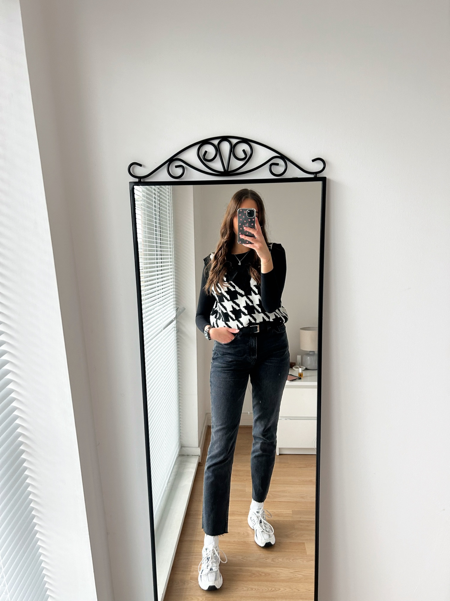 Monochrome winter outfit 🤍🖤 

Wearing my fave Topshop tall jeans! 

#LTKeurope #LTKSeasonal