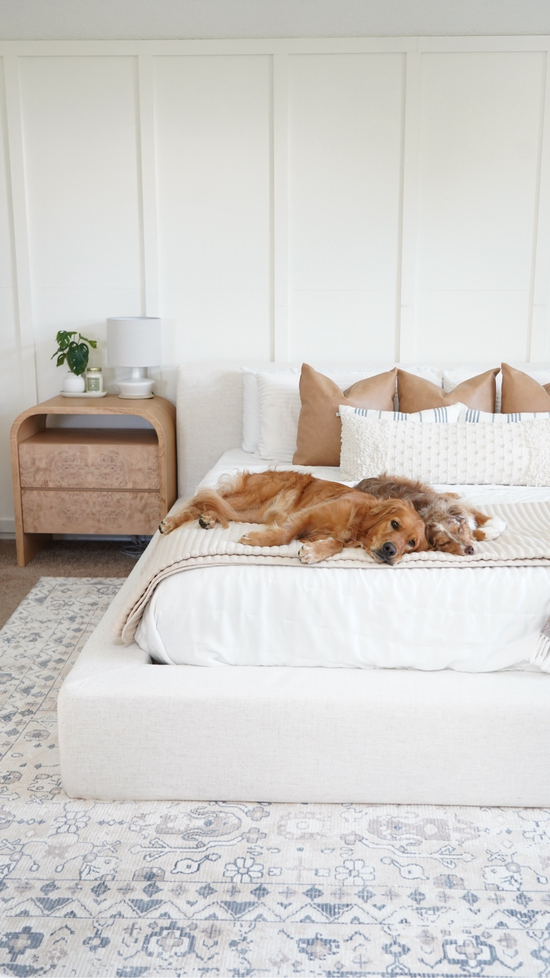 Our dreamy bedroom makeover is finally complete!! 
 
Showcasing the:
- Dawson Storage Bed
- Crescent 2-Drawer Nightstand
- Erol Area Rug
- Nadia Ceramic Lamp