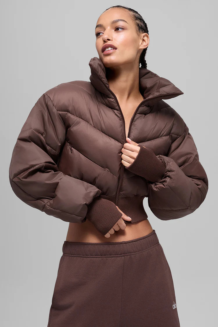 Cropped Atmosphere Puffer - Brownstone | Alo Yoga (US)