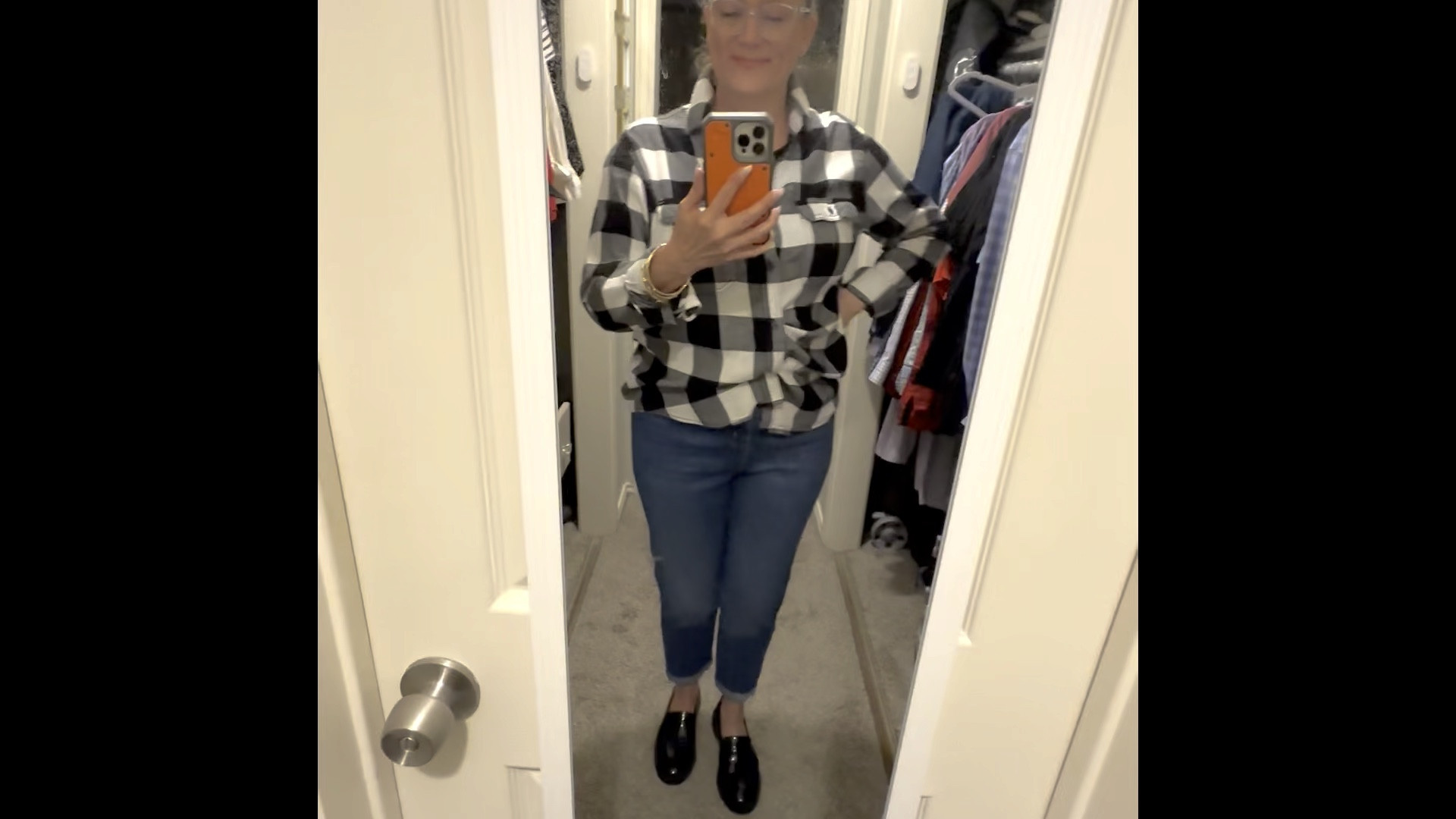 Don’t pass on the @walmart men’s section! This oh so cozy, oversized flannel has all the cool weather vibes  

#LTKstyletip #LTKVideo #LTKHoliday