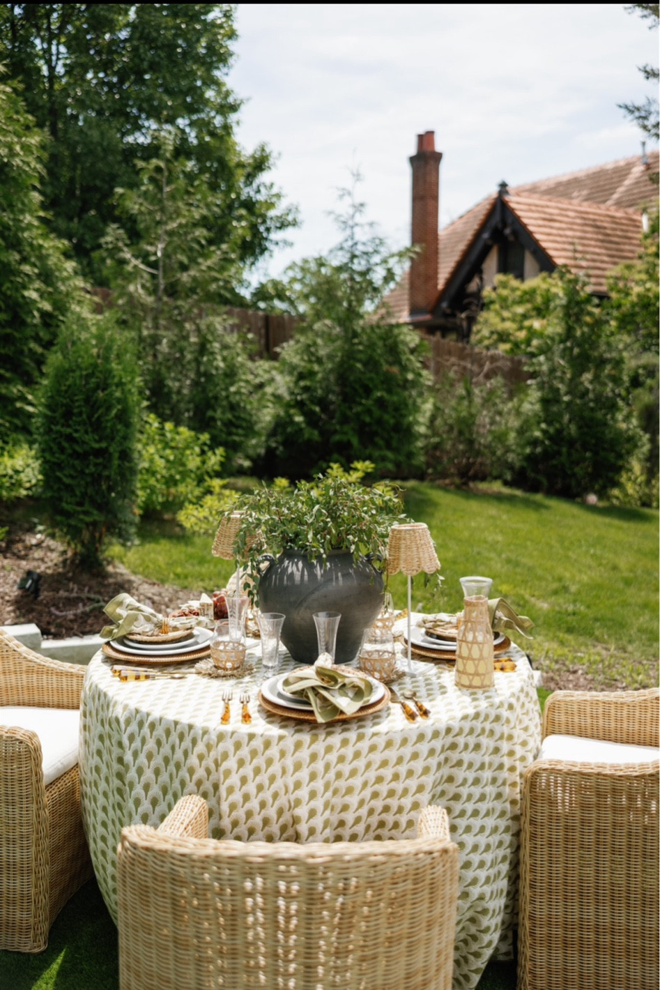 Dining Al Fresco table setting✨

#LTKU #LTKHome