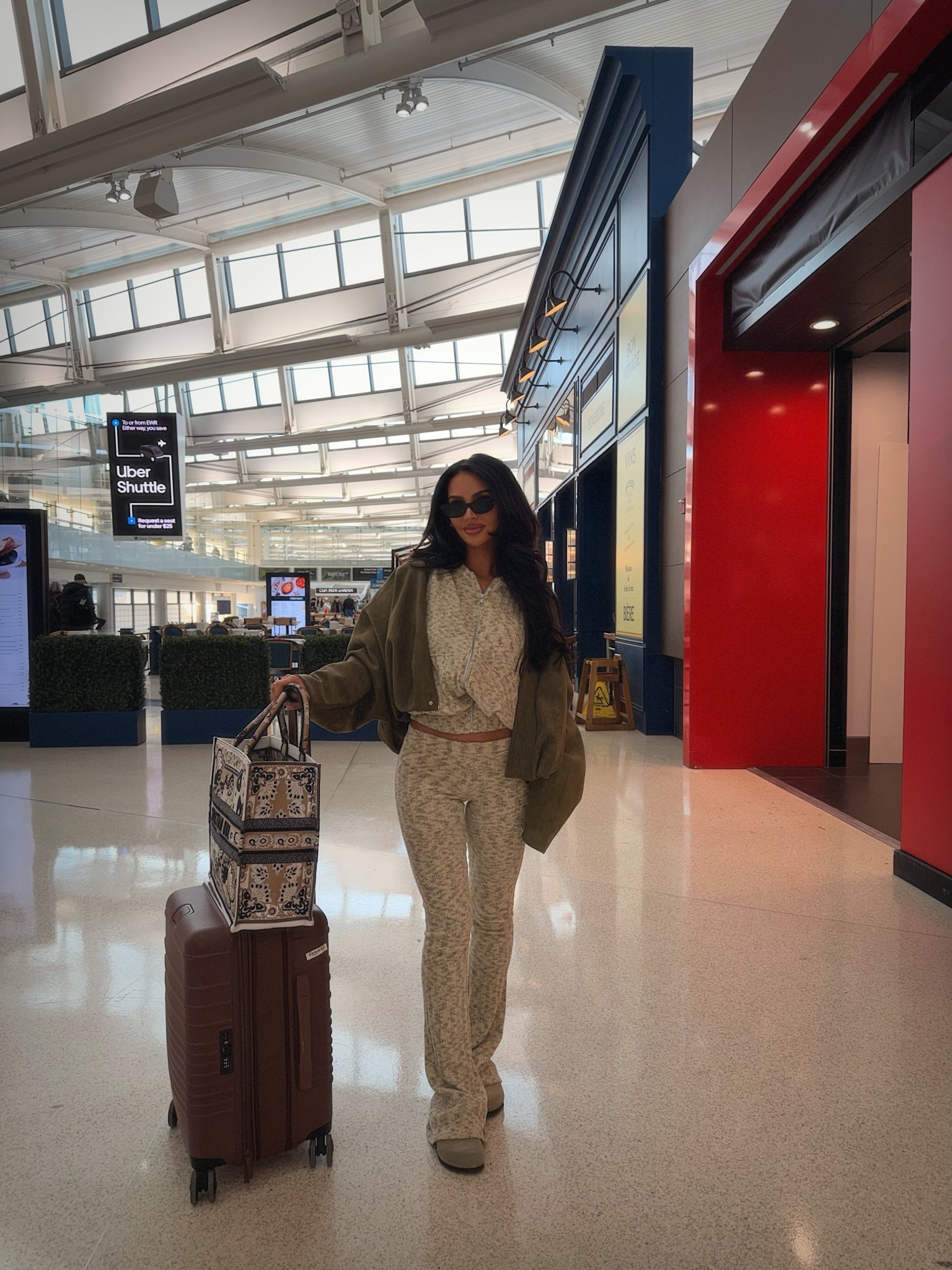 Off to italia! Set is coucoo ✈️ ✨