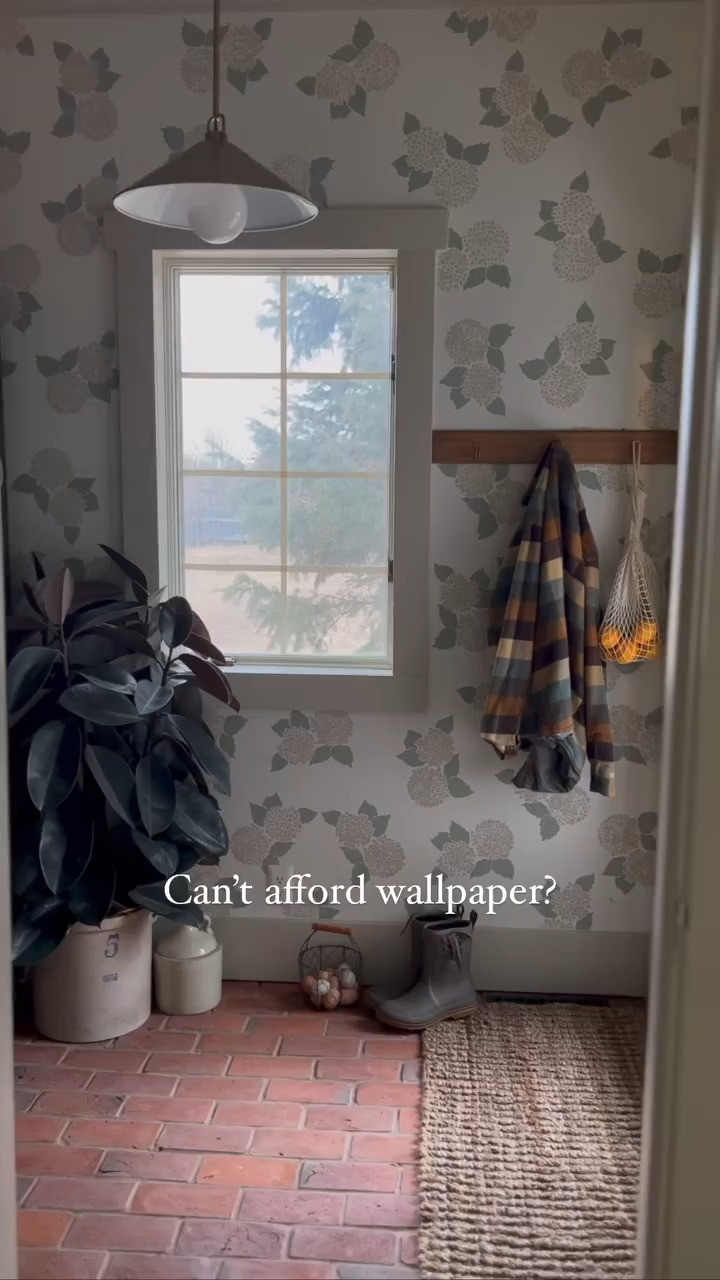 Can’t Afford Wallpaper? Try This Painted Wallpaper DIY Hack  

 #LTKHome