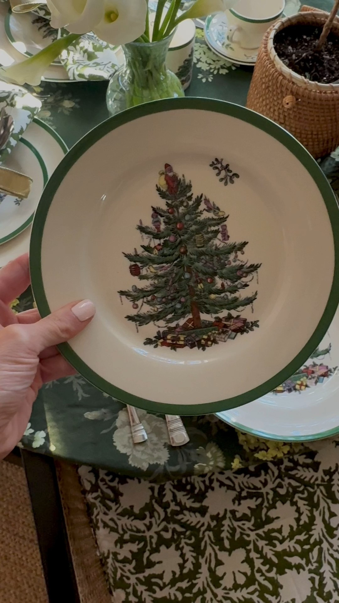 @wayfair holiday early Black Friday finds! Spode Christmas up to 70% off! #ad #Wayfair #WayfairPartner