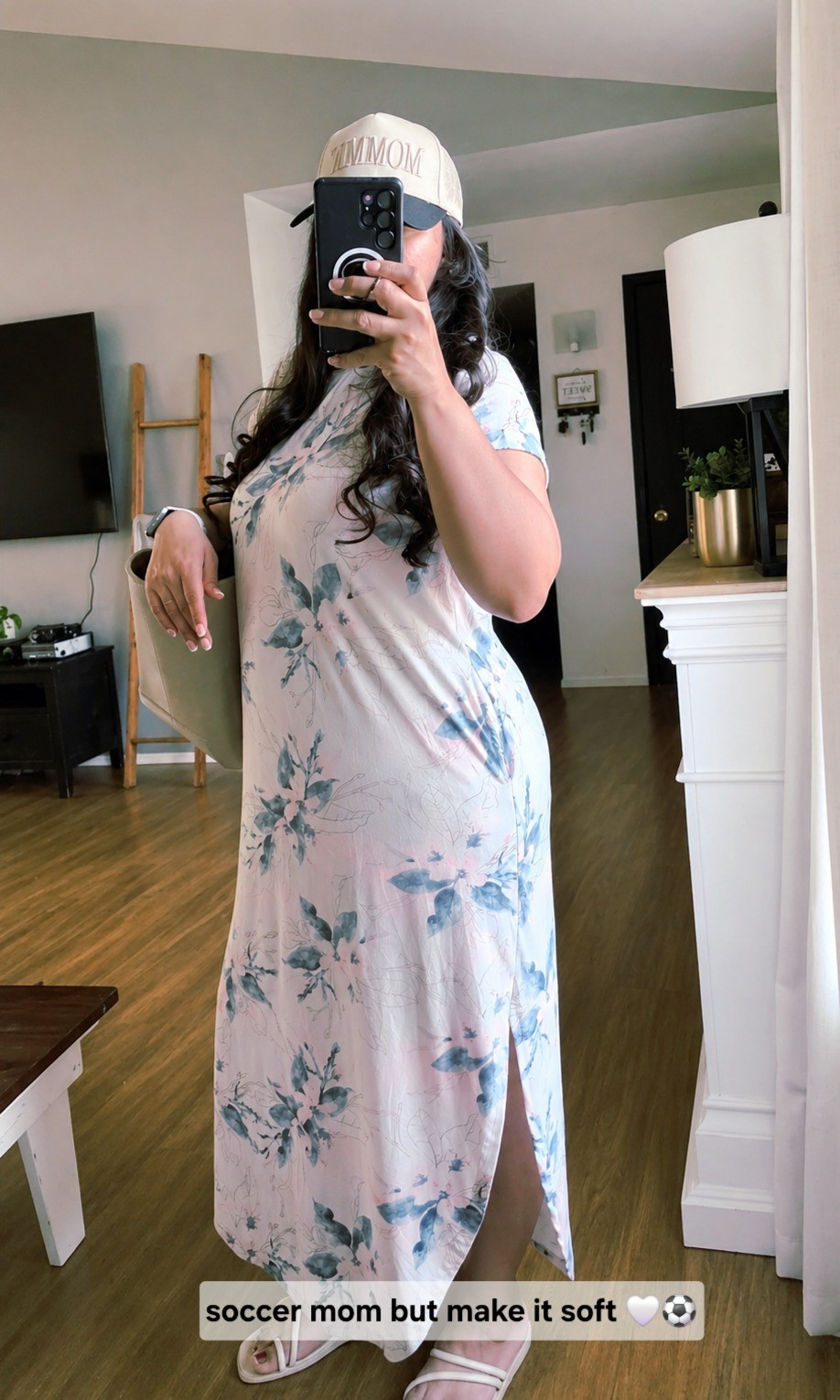 soccer mom but make it soft 🤍⚽ linked similar pieces for today’s look

#ltkstyle #weekendstyle #momstyle #casualoutfit #gamedayoutfit #everydaystyle #soccermomstyle

#LTKdayinmylife #LTKootd #LTKmomlife