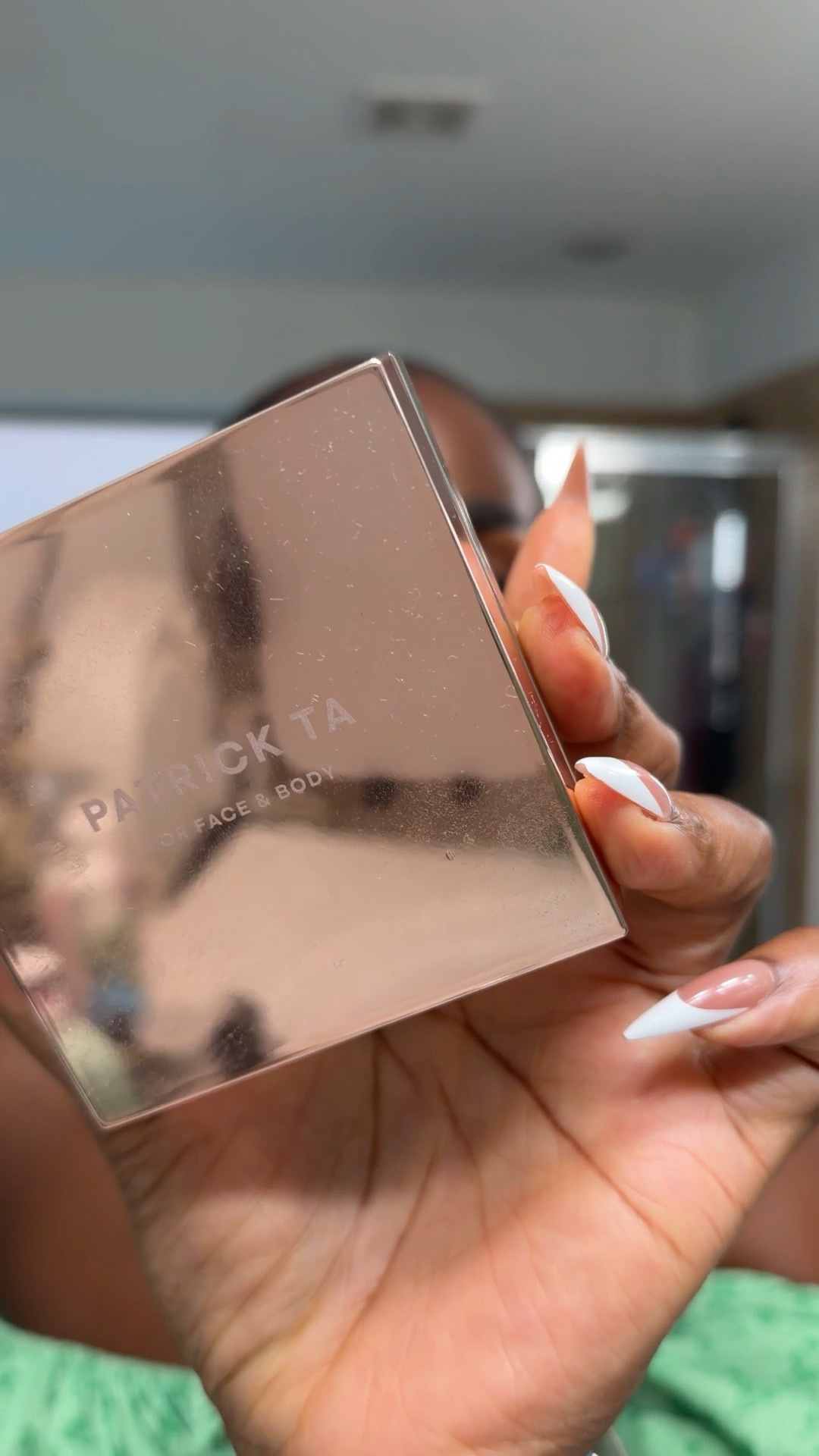 You know I like to glow all year round! Grab this so that you’re ready for your next vacation, girl! #Glow #BodyGlow #BodyCare
