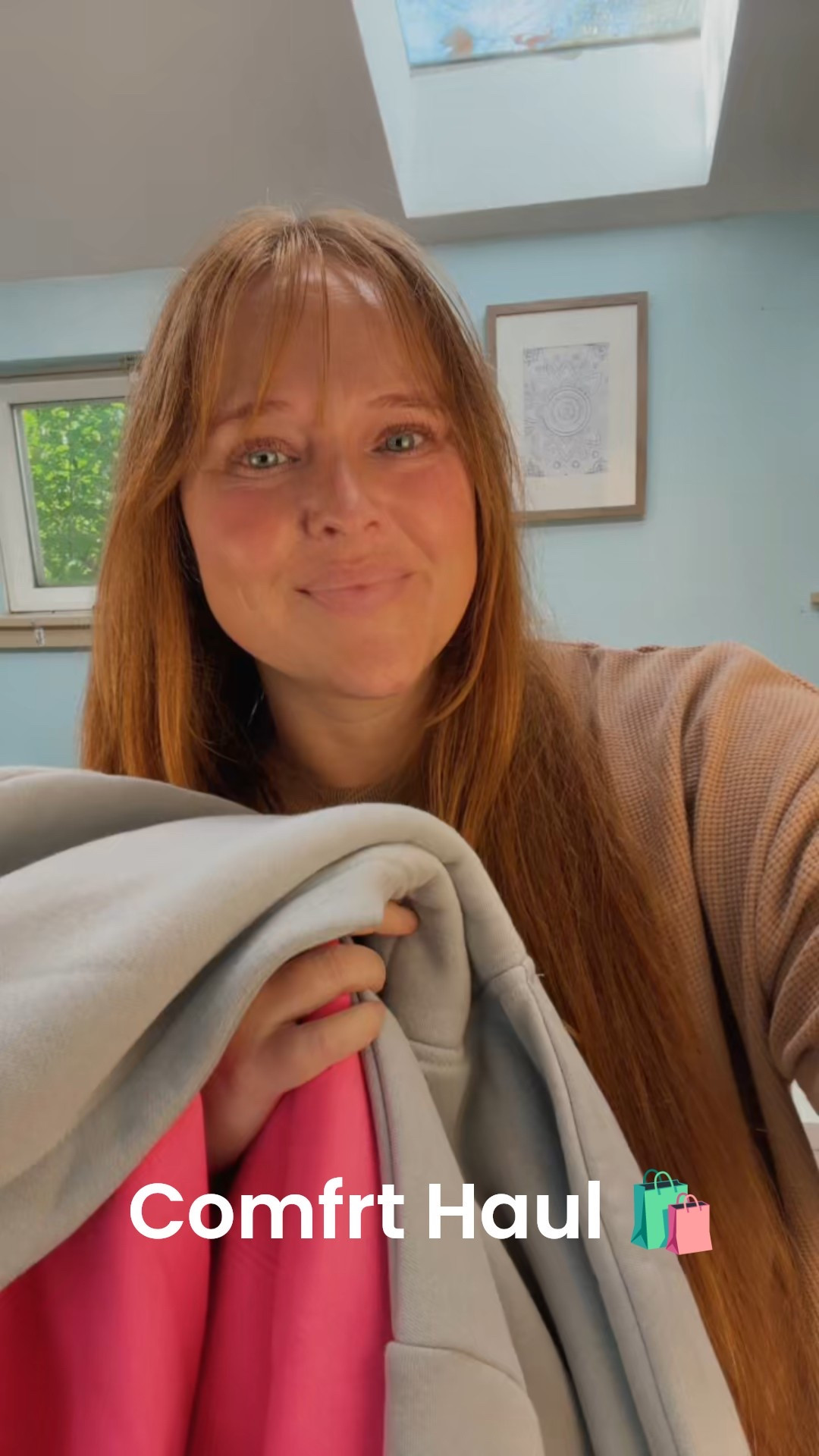 Sharing some Comfrt clothing favorites from my recent packages! Now is the perfect time to buy and stock up for fall/winter and get those holiday gifts early! Comfrt is having great deals right now and if you’d like to say 15% comment below and I will message you my link!

I have my eye on the white oak and silver birch sets. What has caught your eye? 

#LTKMidsize #LTKFindsUnder50 #LTKOver40