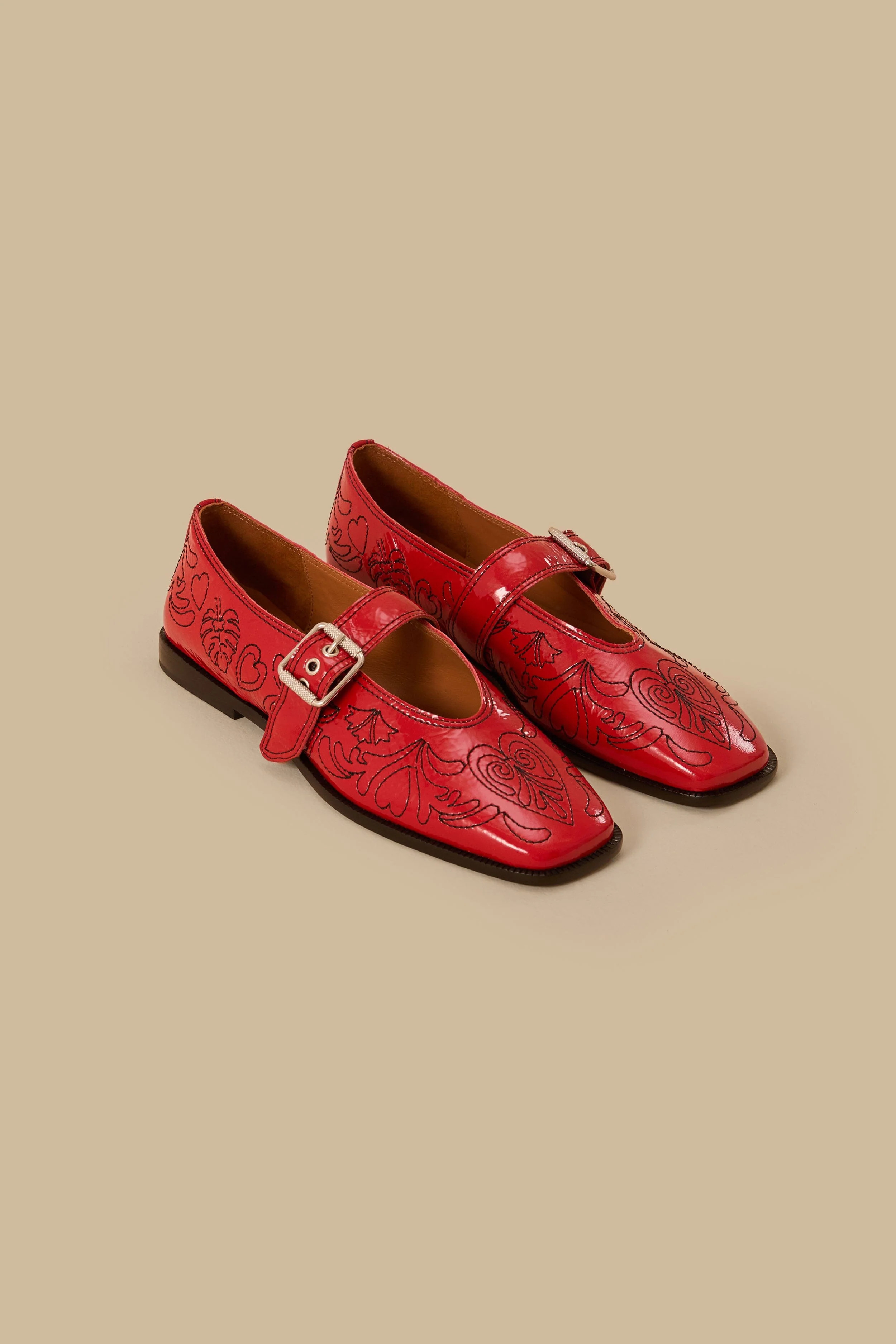 Scarlet Embroidered Ballerina | FarmRio (US)