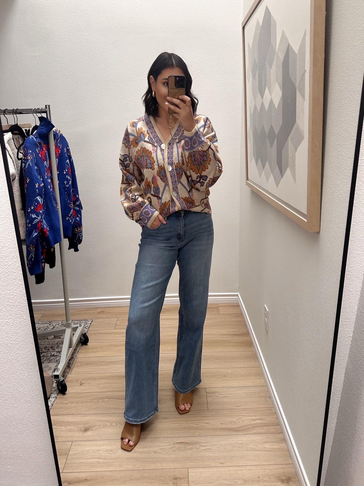 Love this printed cardigan from Avara! I’m in the large but it’s a generous fit. Also don’t sleep on these jeans! I’m in the 30, perfect loose fit. 