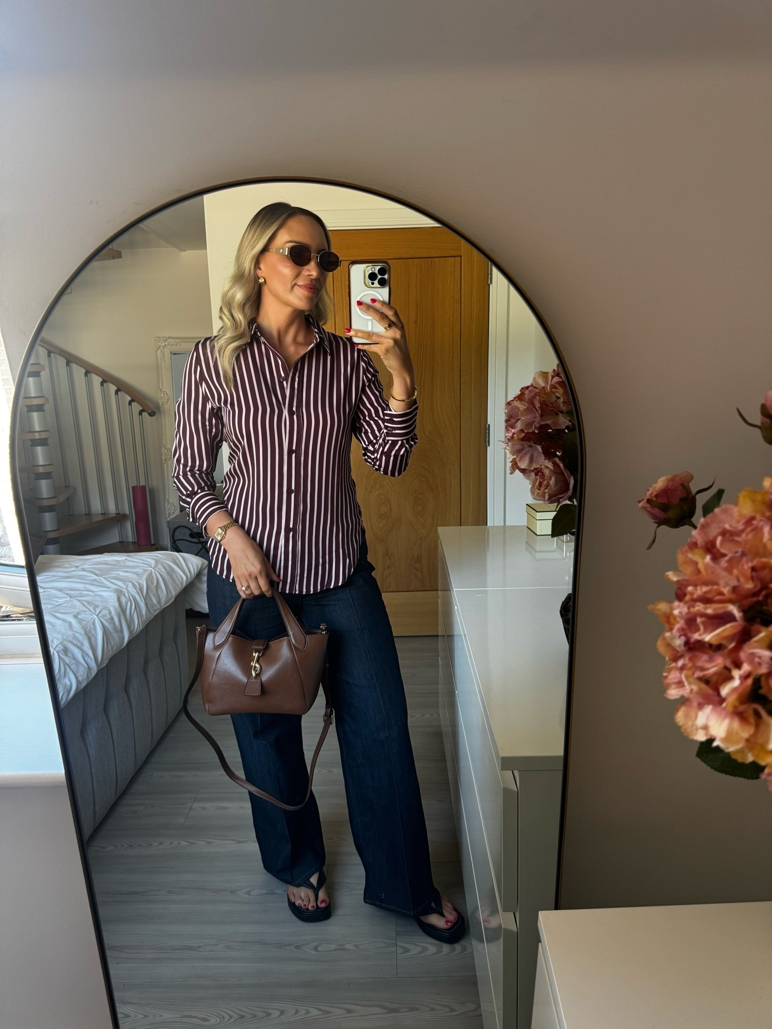 A smart casual autumn outfit idea 🫶🏼

I’m wearing a size S in the shirt and a 12R in the jeans

#LTKautumn #LTKstyletip #LTKbag