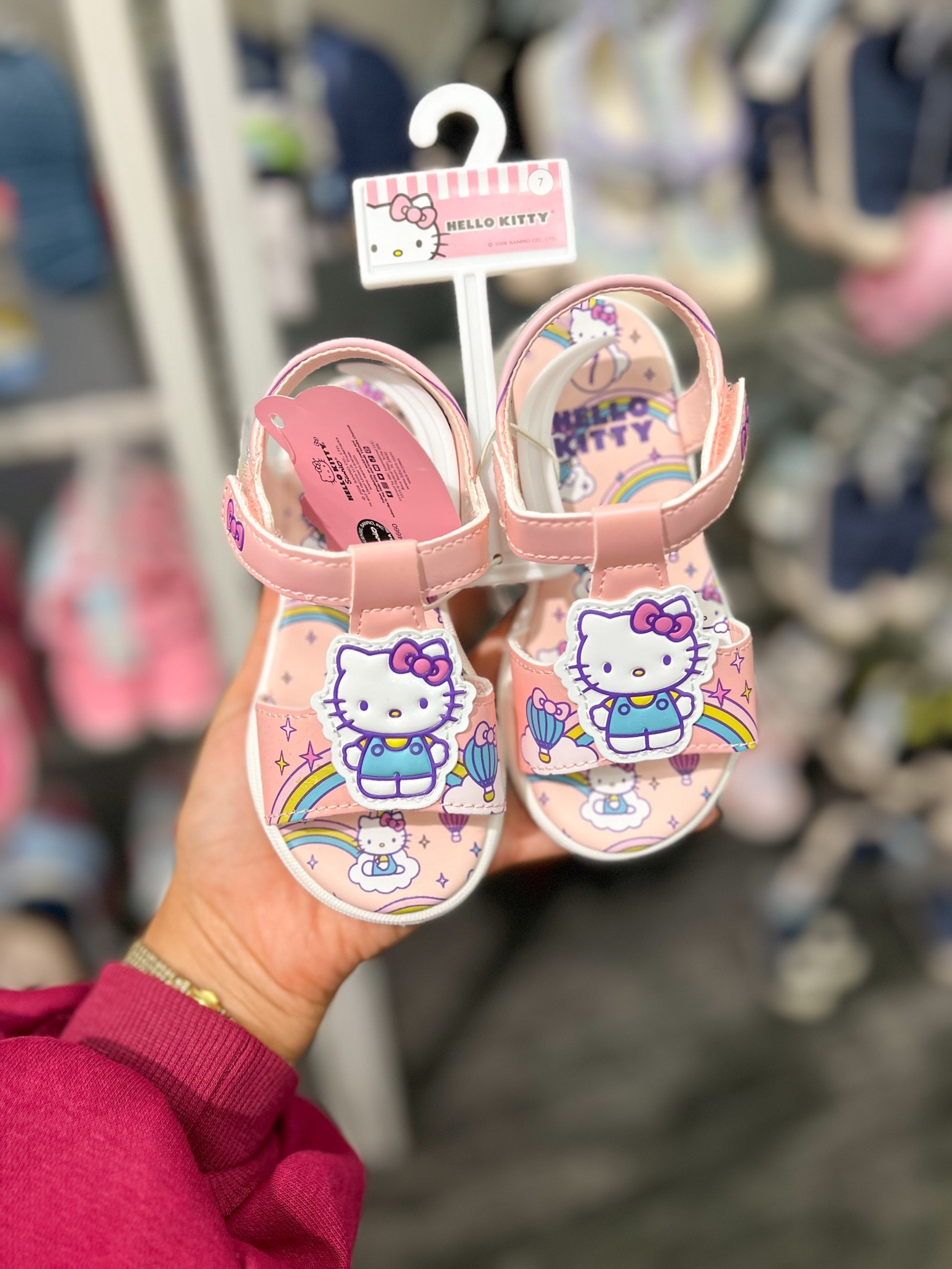 The cutest hello kitty sandals 

Target finds, Target style, new arrivals, toddler @Target

#LTKmomlife
