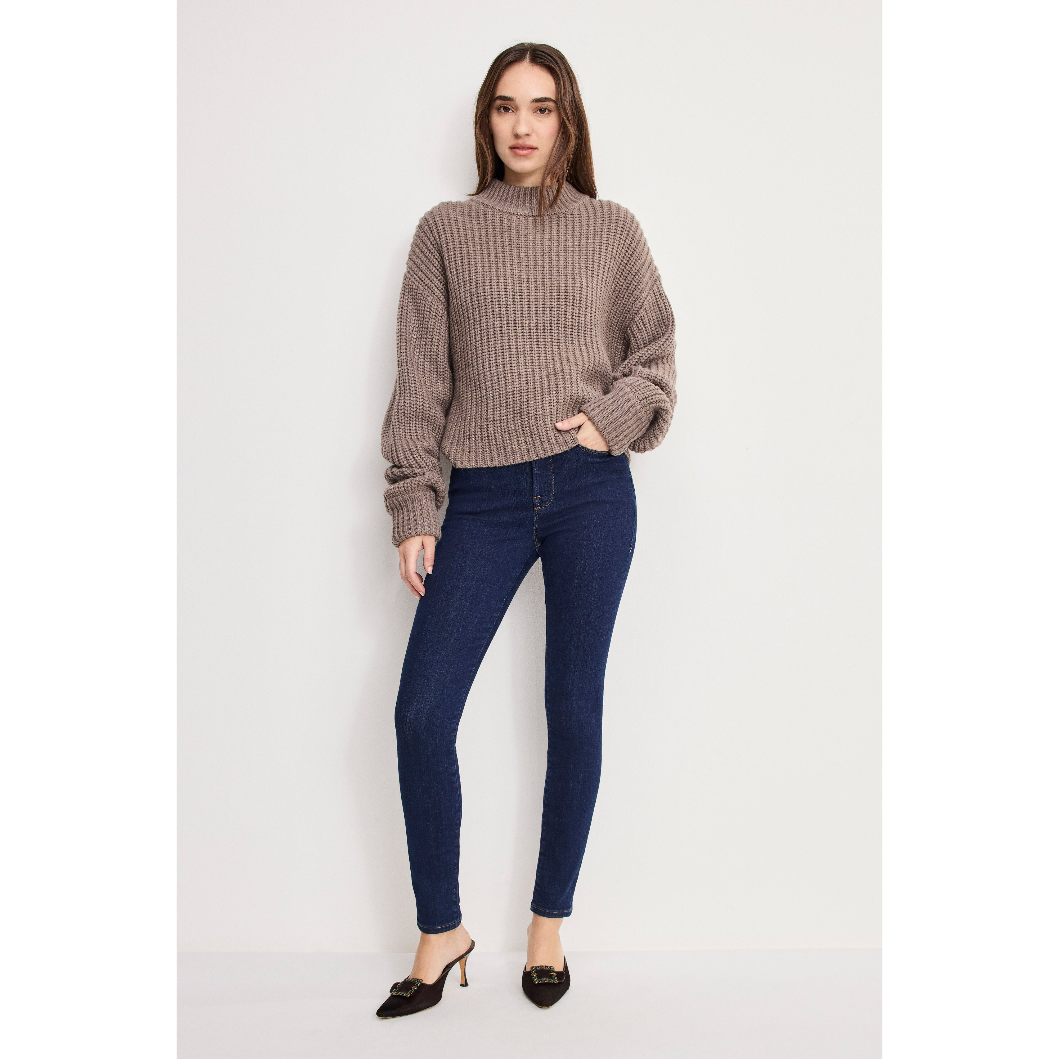 Women's Good Legs Skinny Jeans | Extra Stretch, Flat Tummy Tech, Gap-Proof Waistband | Indigo, 3 Size 00 | Good American by Khlo | Good American