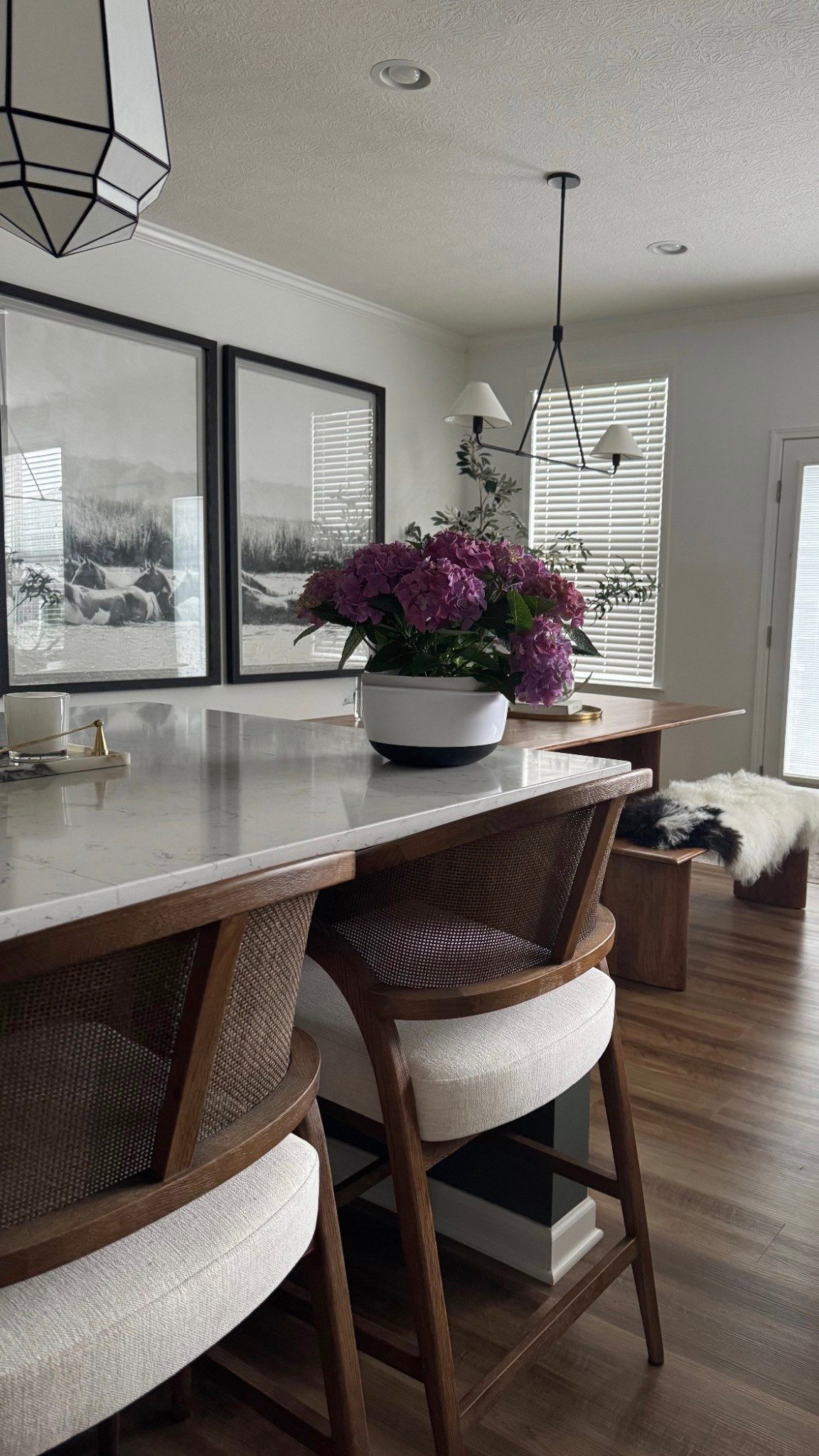 Posted my kitchen on Mother’s Day and had so many questions about these counter stools! Everything in this photo is linked ✨

#LTKStyleTip #LTKHome #LTKFamily