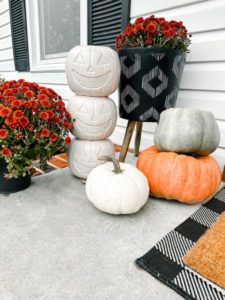 Pumpkin craft and front porch view

#LTKHoliday #LTKSeasonal #LTKHalloween