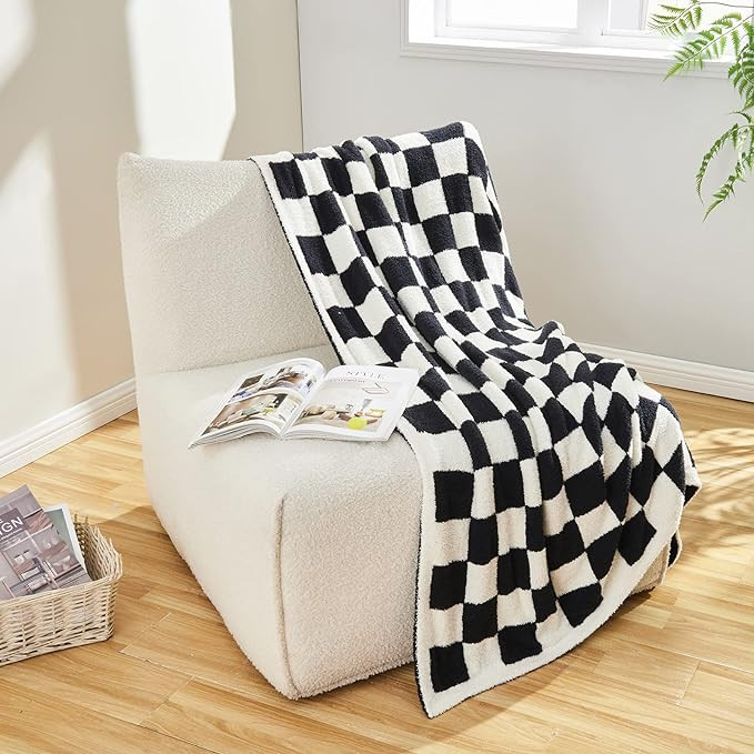 CozeCube Checkered Blanket, Ultra Soft Cozy Black and White Checkered Throw Blanket, Warm Fluffy ... | Amazon (US)