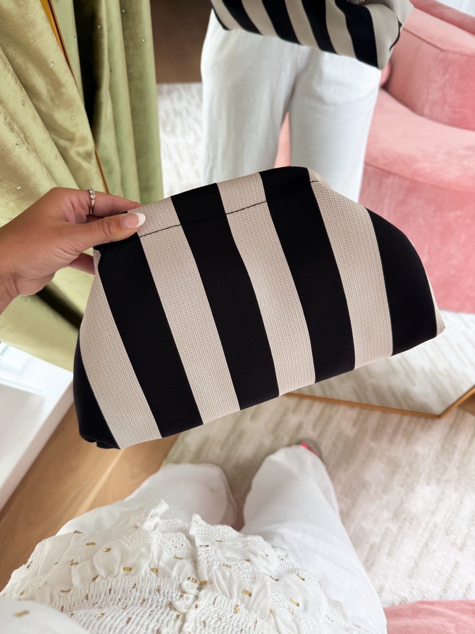 Love this clutch!

#LTKootd #LTKgrwm