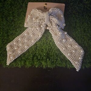 Sincerely Jules Gorgeous Pearl hairclip | Poshmark