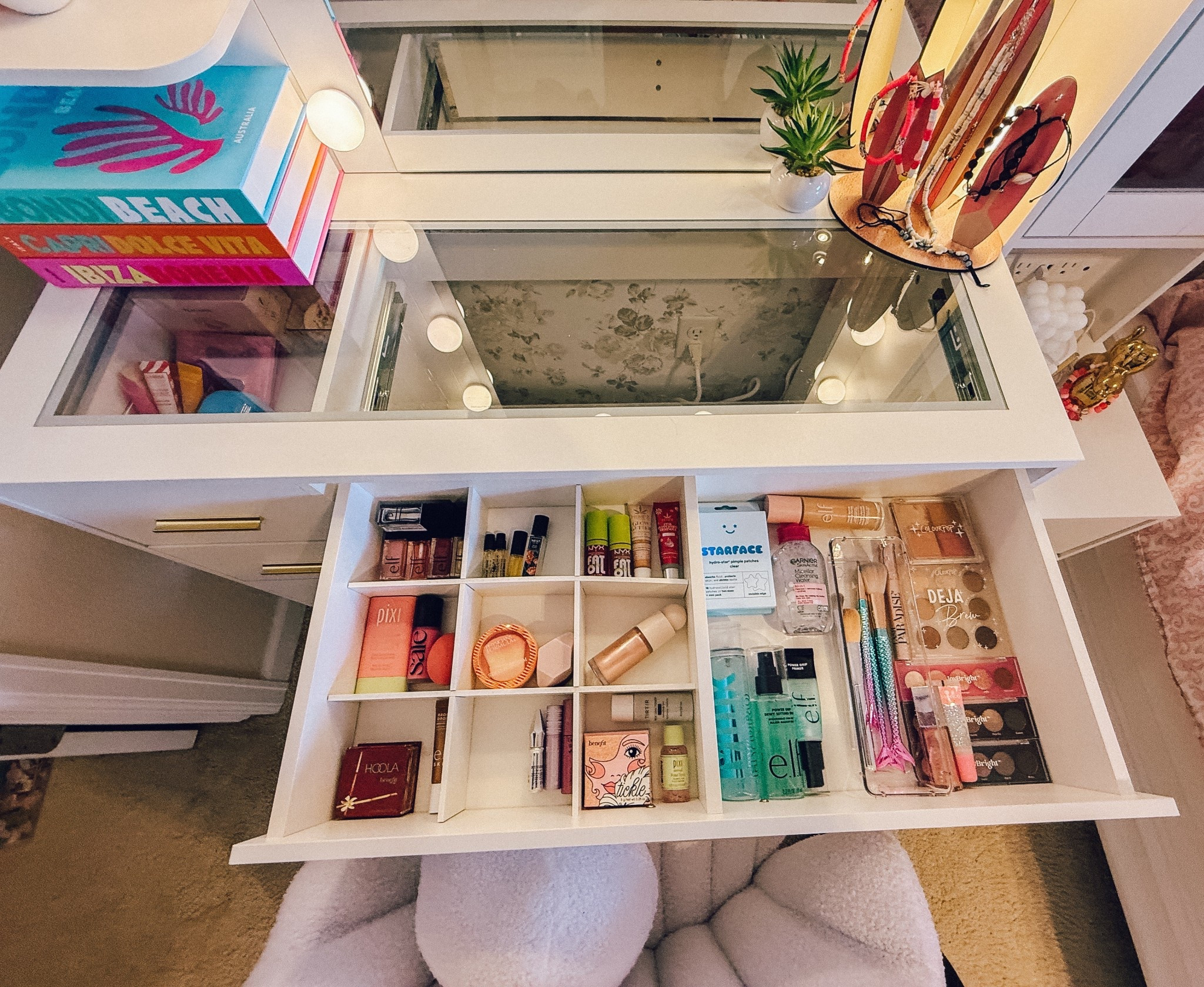 #vanity #lightupvanity #teenbedroom #tweenbedroom #teenmakeup #teenskincare #preppybedroom #preppyteengirlroom #wayfair #drunkelephant #glowrecipe #soldejaneiro #laneige #byoma #bubbleskincare #fentebeauty #benefitcosmetics #treehut #elf #touchland #teengirlvanity

#LTKBeauty #LTKHome #LTKKids