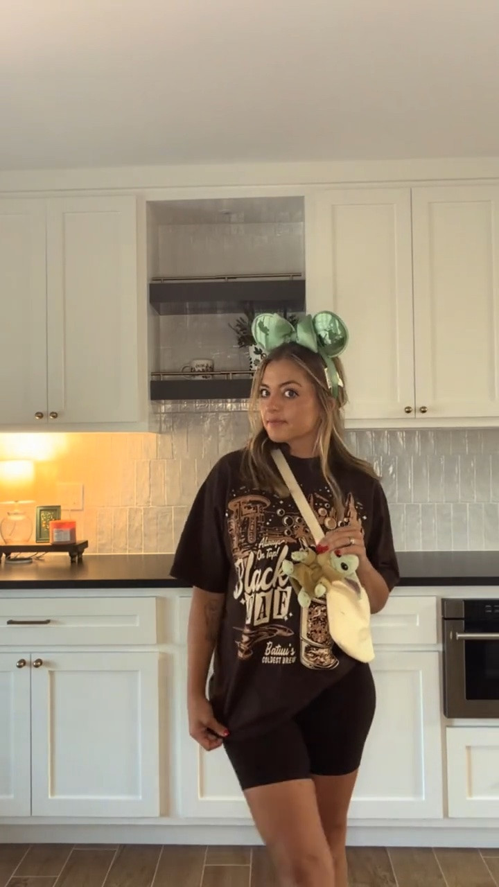 We love Disney Tees around here. Star Wars Tshirt from Main Street Thieves. Find the shirt here: https://go.shopmy.us/p-59953216?s=sl1_stk_cpl
Or at Mainstreetthieves.com