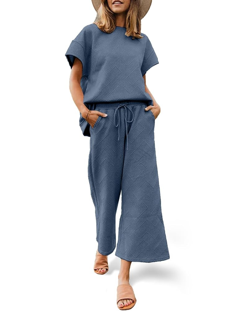 Fazortev Womens 2 Piece Outfits Sweatsuit Short Sleeve Tops and Drawstring Waist Cropped Wide Leg... | Amazon (US)