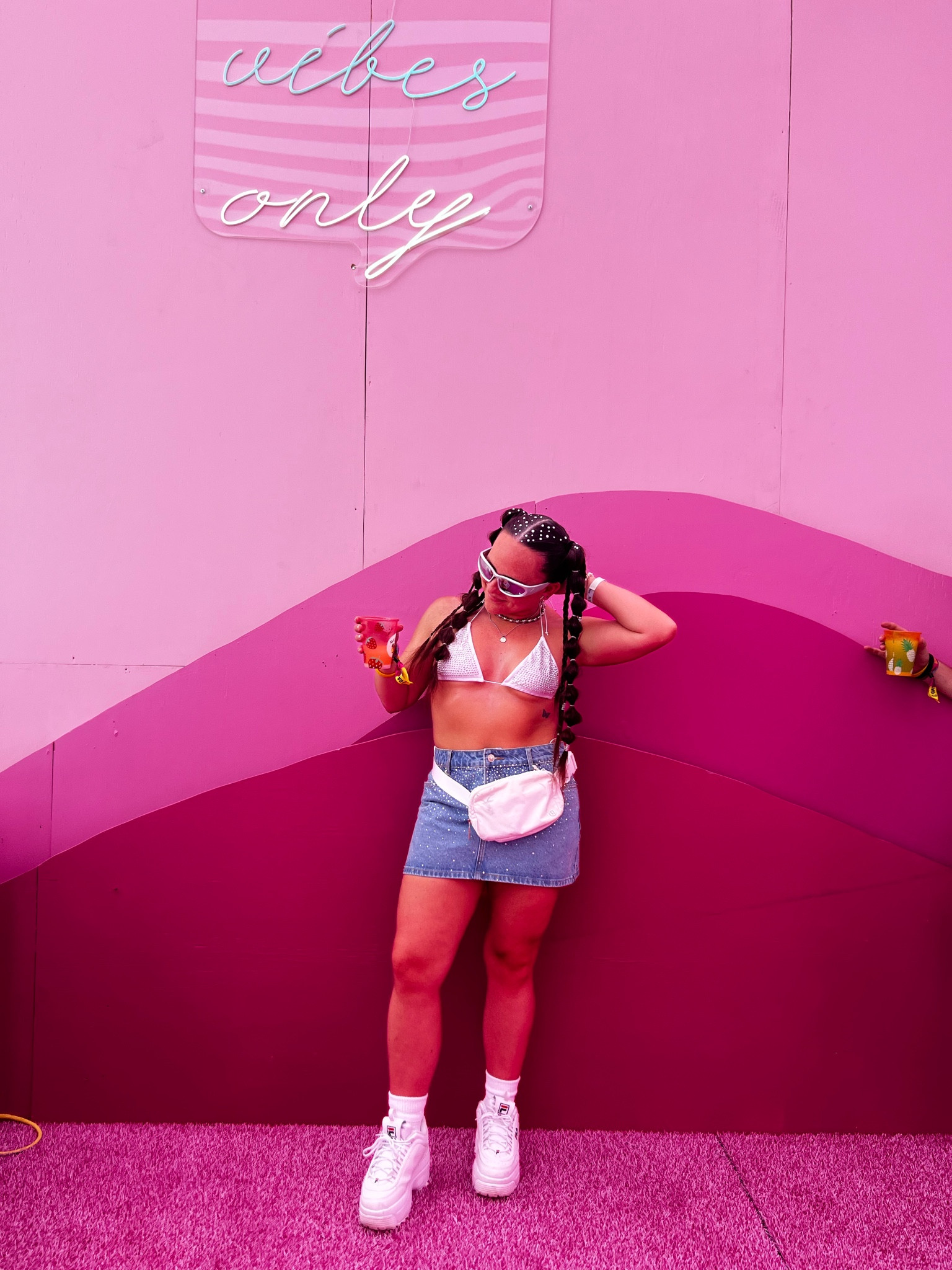 Hangout Fest day 3 !!! 


#LTKstyletip #LTKsalealert #LTKtravel