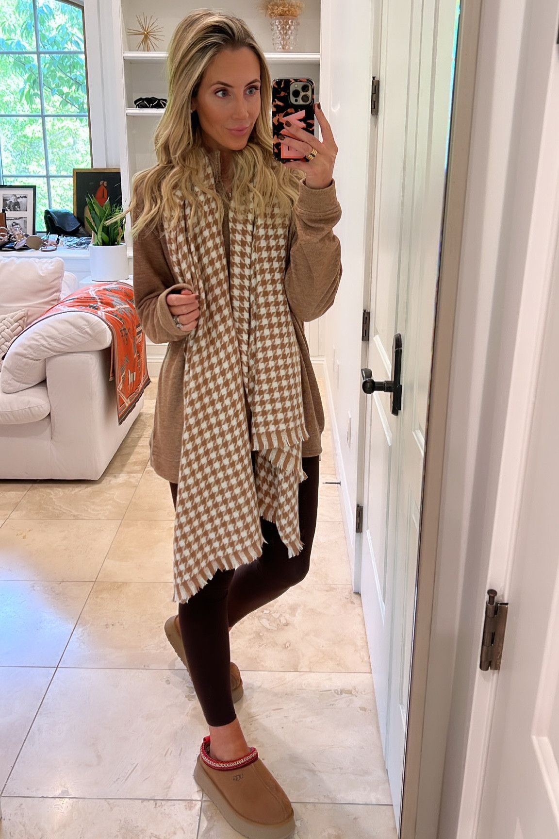 Love this houndstooth scarf with the softest pullover in the world 

#LTKfindsunder50