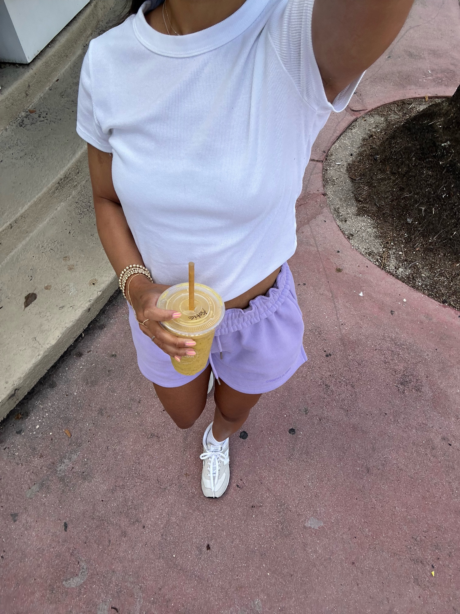 casual walk ootd 
