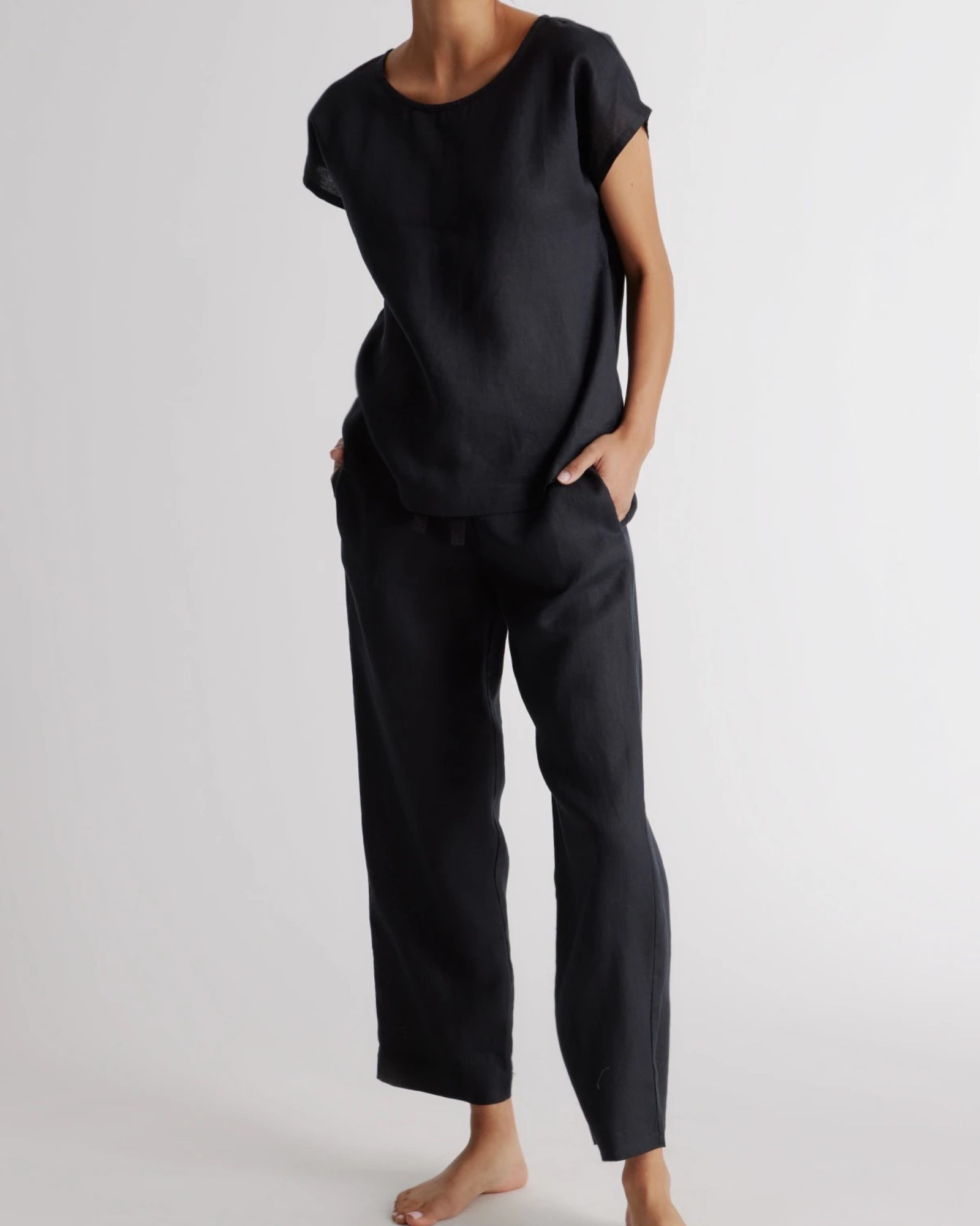 Treated myself to some new pajamas. They are 100% Linen! I definitely feel like I have been getting a better night sleep…which perimenopause has been dealing havoc on.

Linen pajamas, sleepwear, 100% European Linen, pj’s, better sleep

#LTKOver40 #LTKSeasonal #LTKPetite