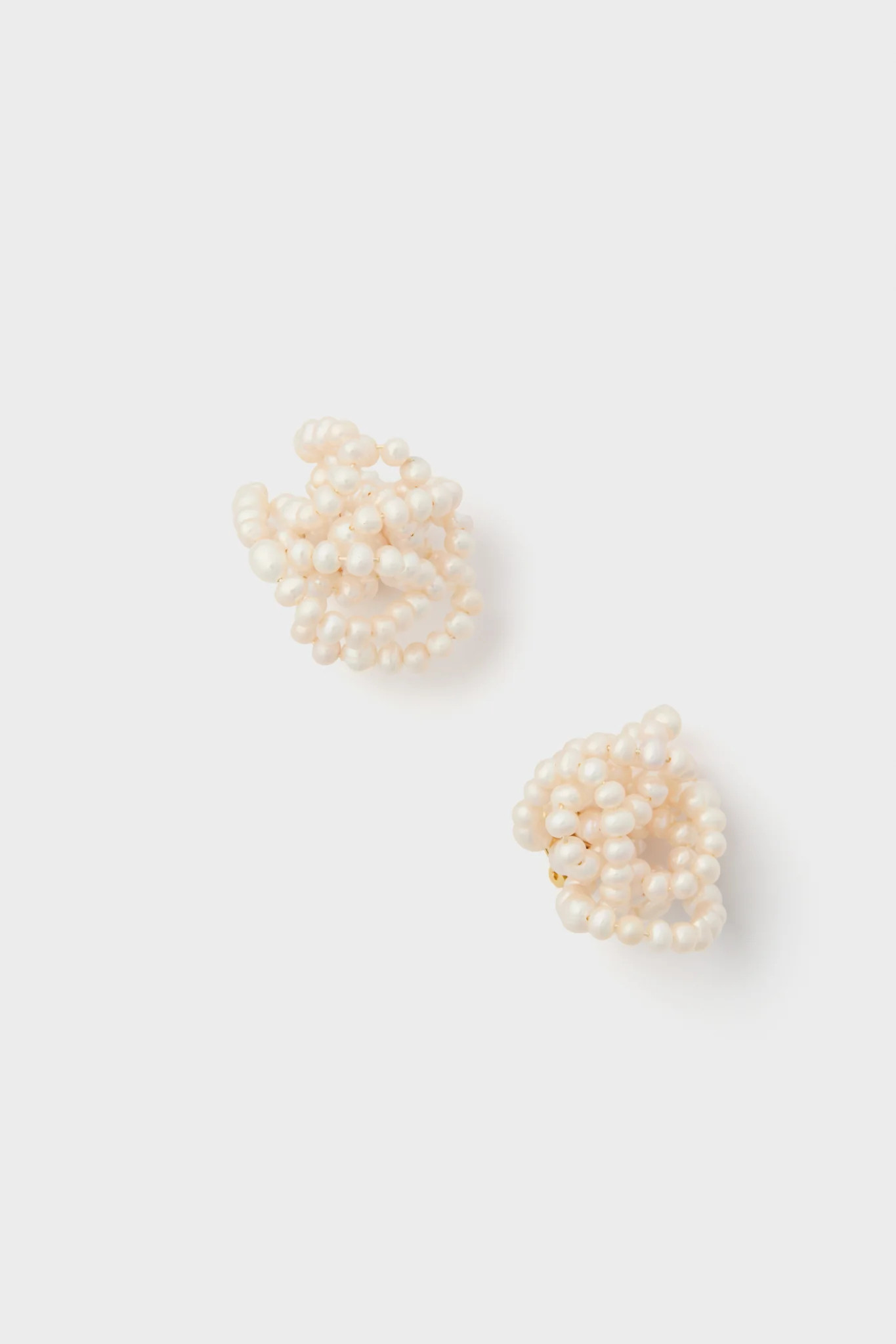 White Amara Earrings | Tuckernuck (US)