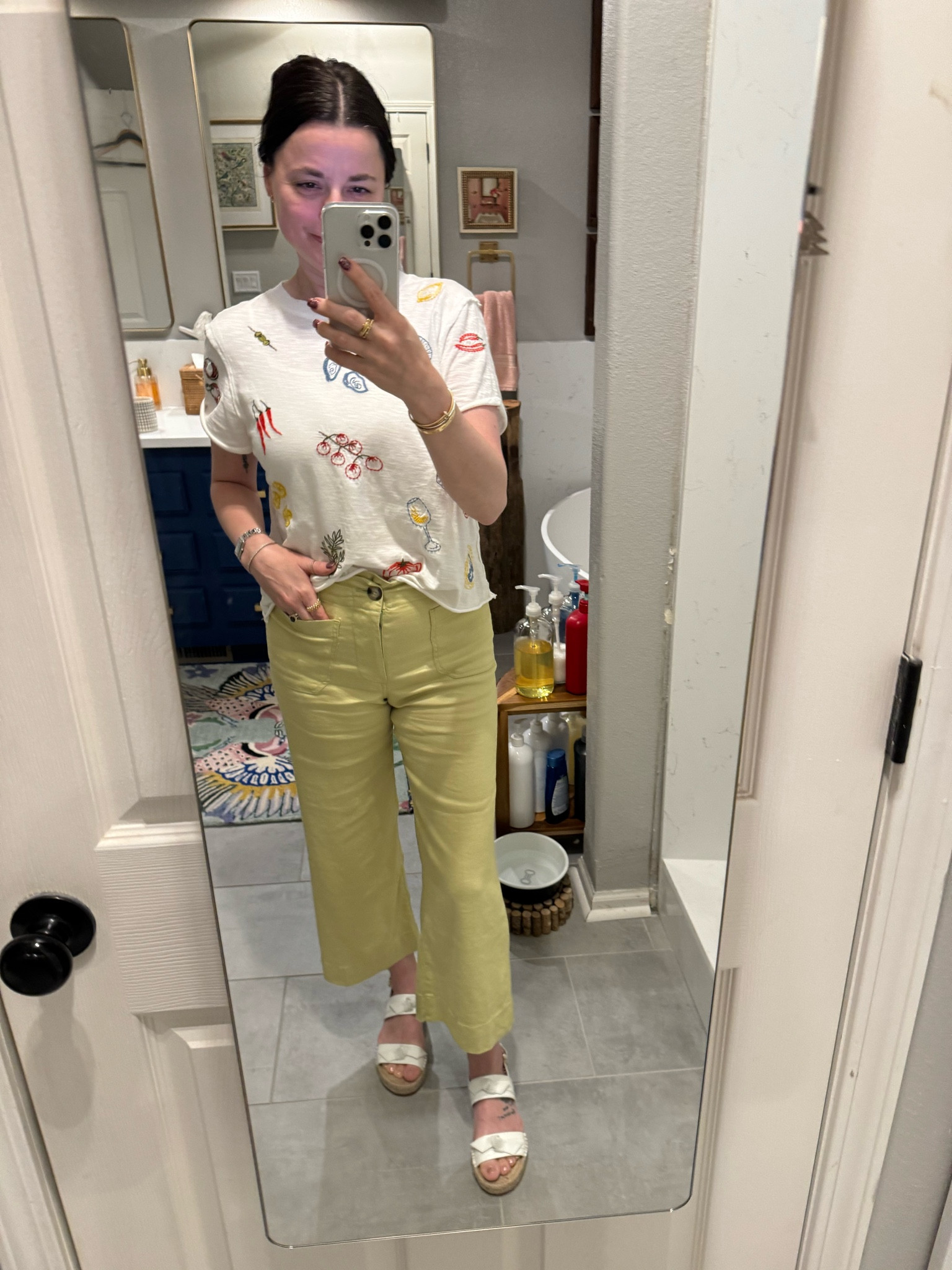 Sometimes it’s all about the comfort. Sometimes it’s all about the look. Today, it’s about both 👊

Pants run TTS but I buy petite for length. I’m 5’4 for reference. Shoes run TTS and are incredibly comfortable  

#LTKWorkwear #LTKShoeCrush #LTKStyleTip