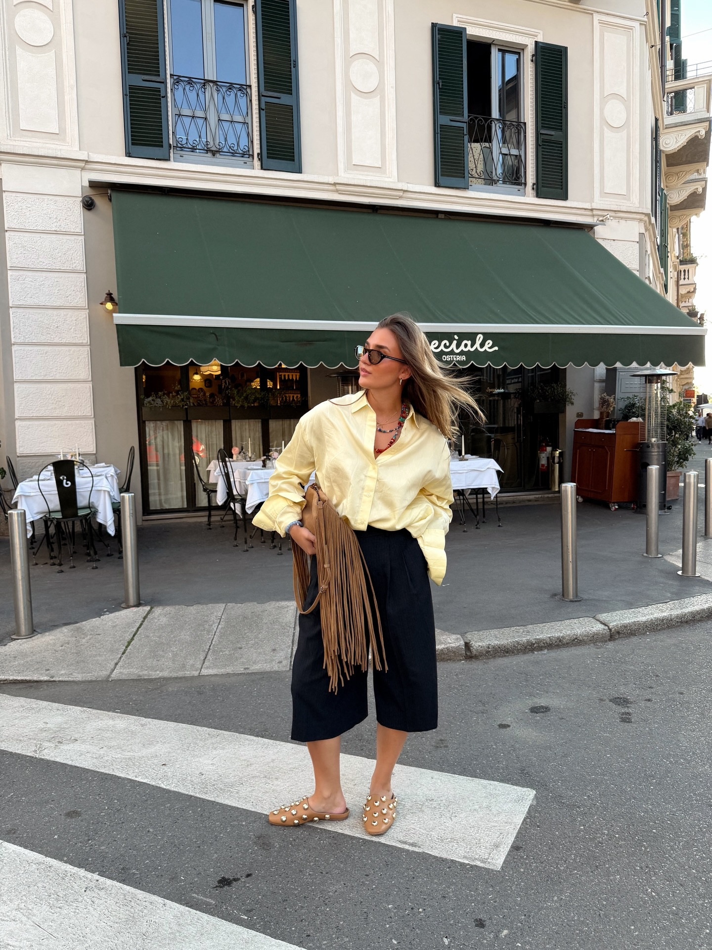 only sunshine & good food in milanooo 🍦

#milanoutfit #whatiwore #springfashion #explorepage #bermudashorts