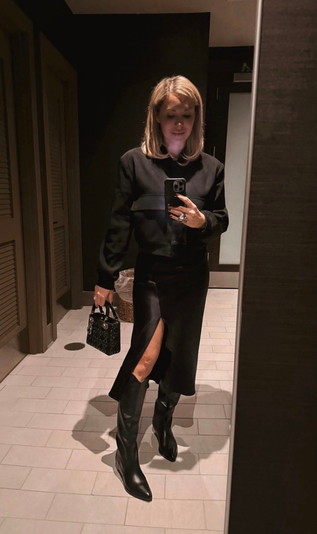 Styling Alo sweats (high/low version with Amazon jacket and Bottega Veneta sunglasses)

Black sweatpants
Sweatshirt 
Alo sweats
Alo sweatshirt
Alo sweatpants

Accolade Crewneck pullover

Accolade Crew neck pullover

 #LTKFindsUnder50

#LTKActive #LTKdayinmylife