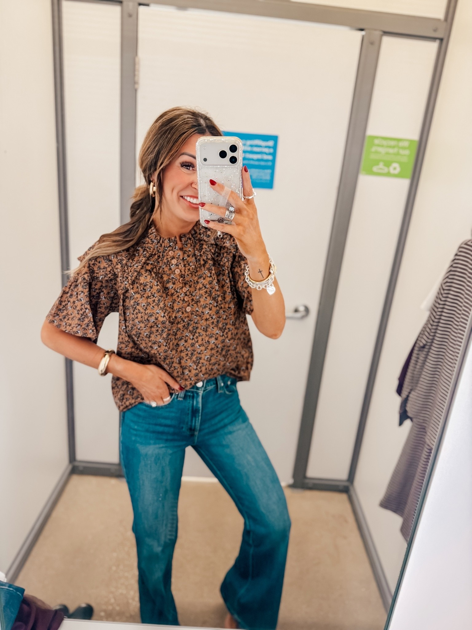 Wearing an XS in this top and a 0 regular in the jeans! I’m 5”6 for reference!

#LTKdayinmylife #LTKgrwm #LTKNYFW