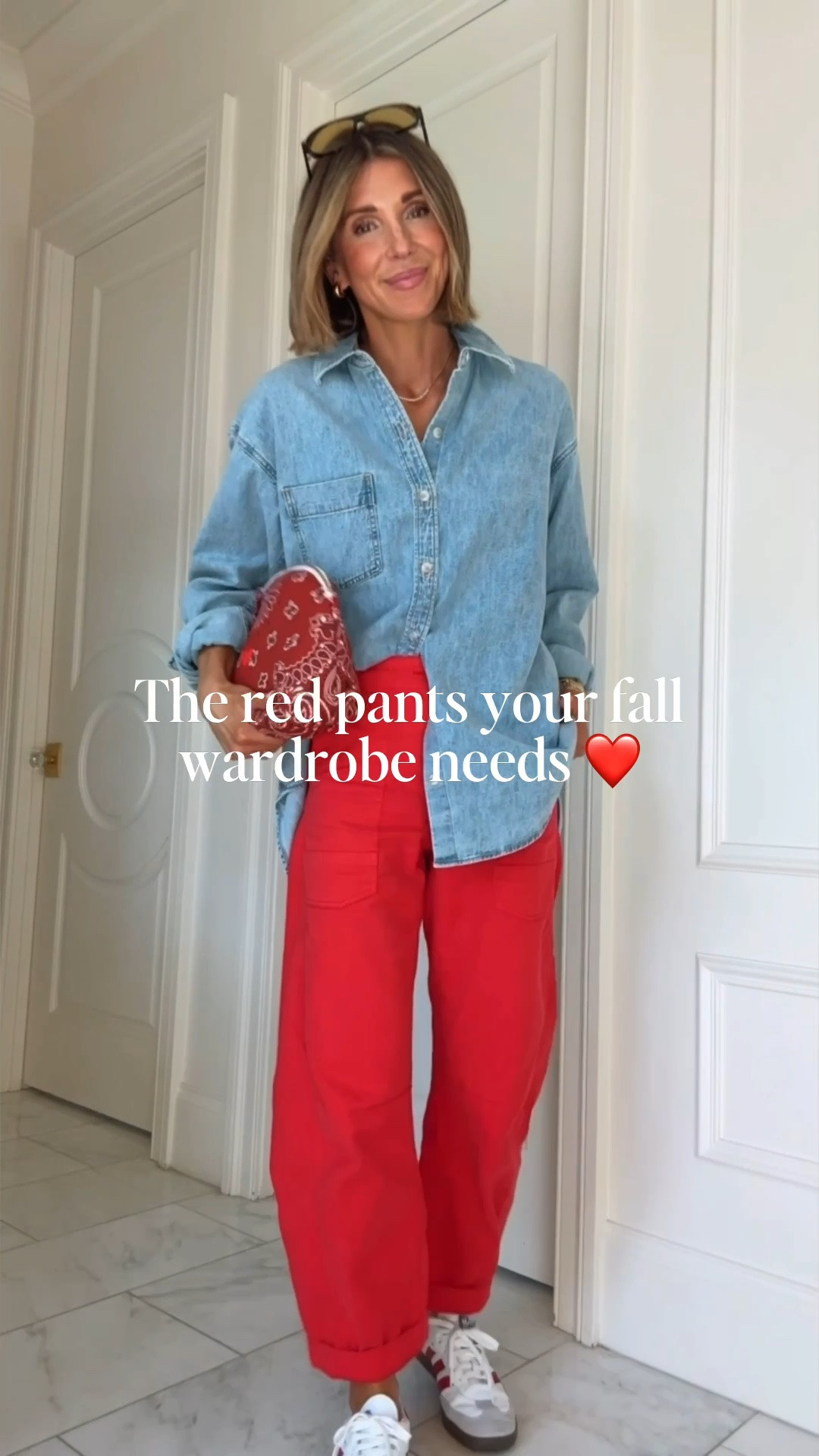 Obsessed w these red utility pants! Such a good piece for fall. I'm wearing size 25/2